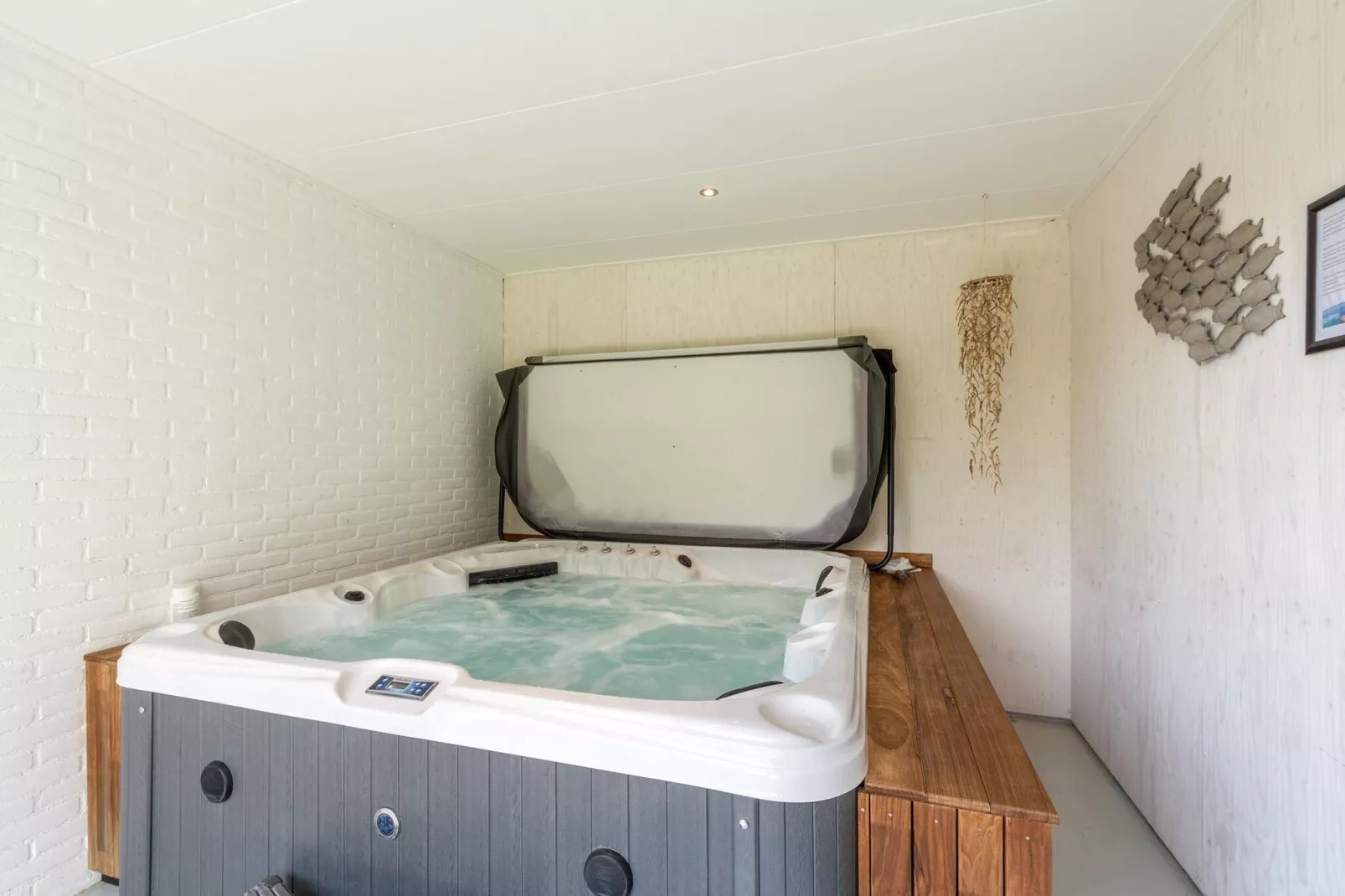 Garnekuul 6-Bathroom