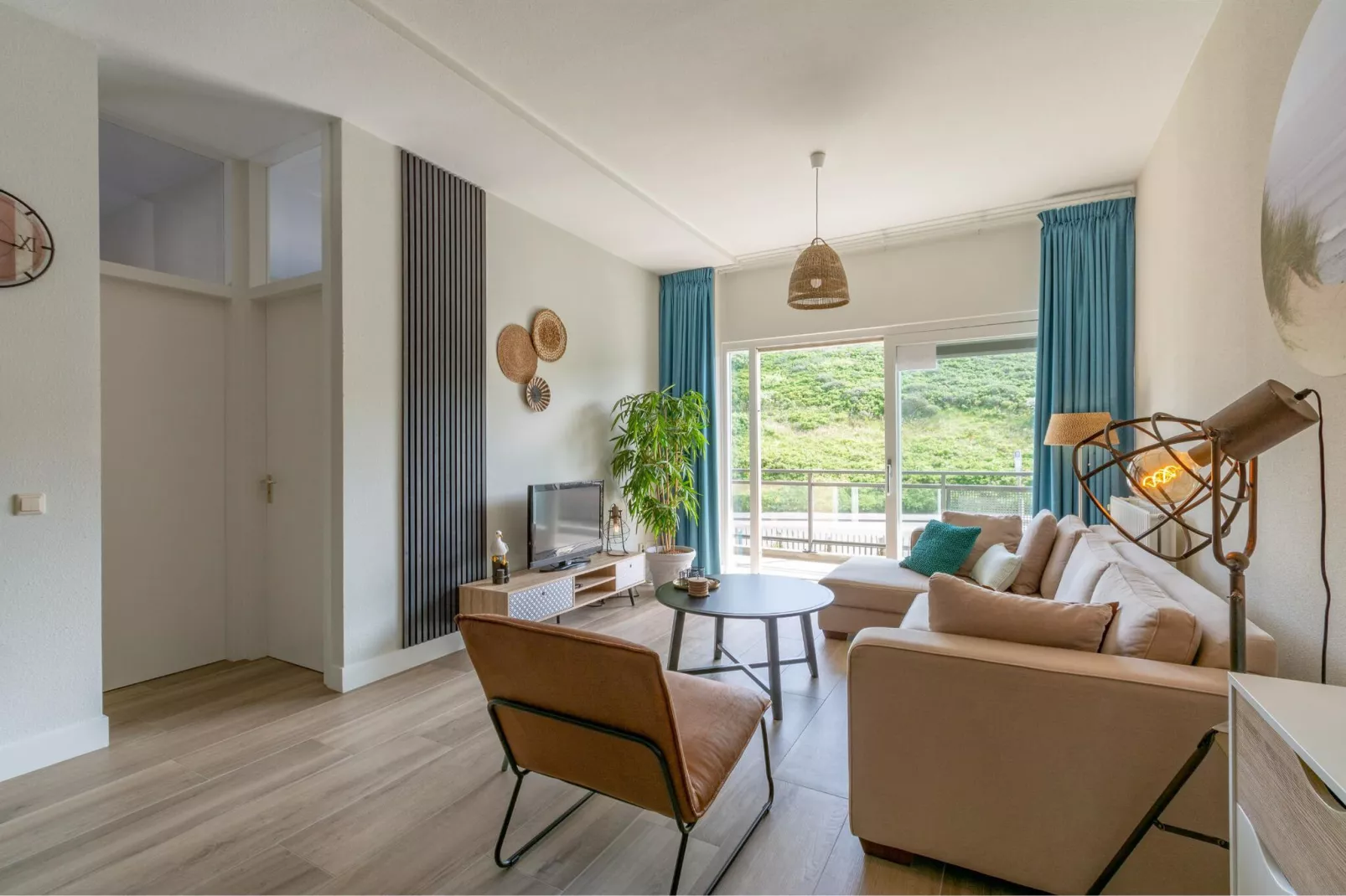 Wijde Blick 112-Living room