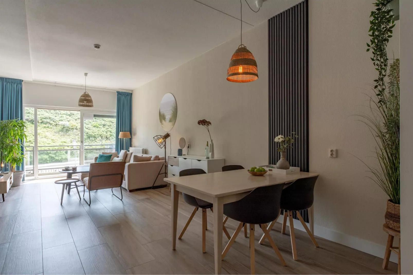 Wijde Blick 112-Dining room