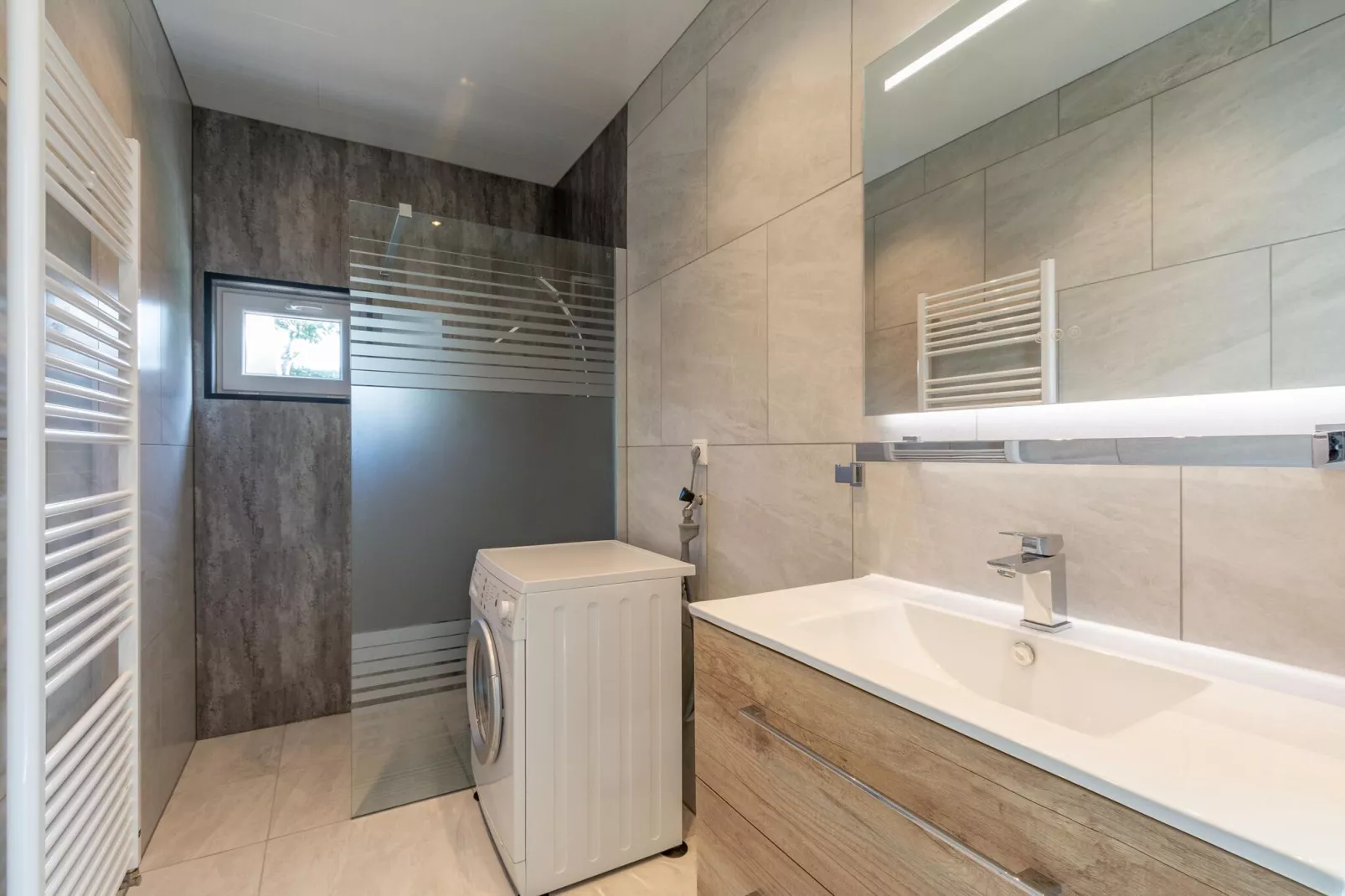 Garnekuul 90-Bathroom
