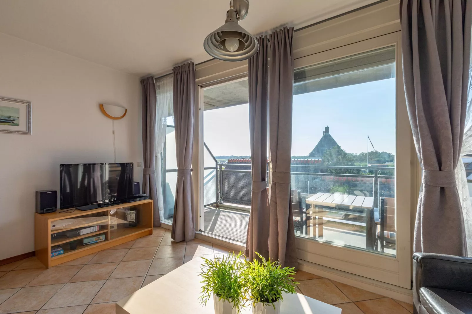 Wijde Blick 201-Living room