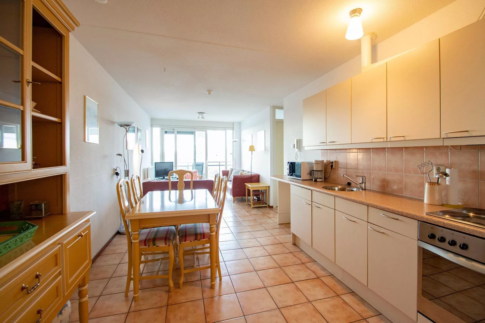 Wijde Blick 203-Dining room