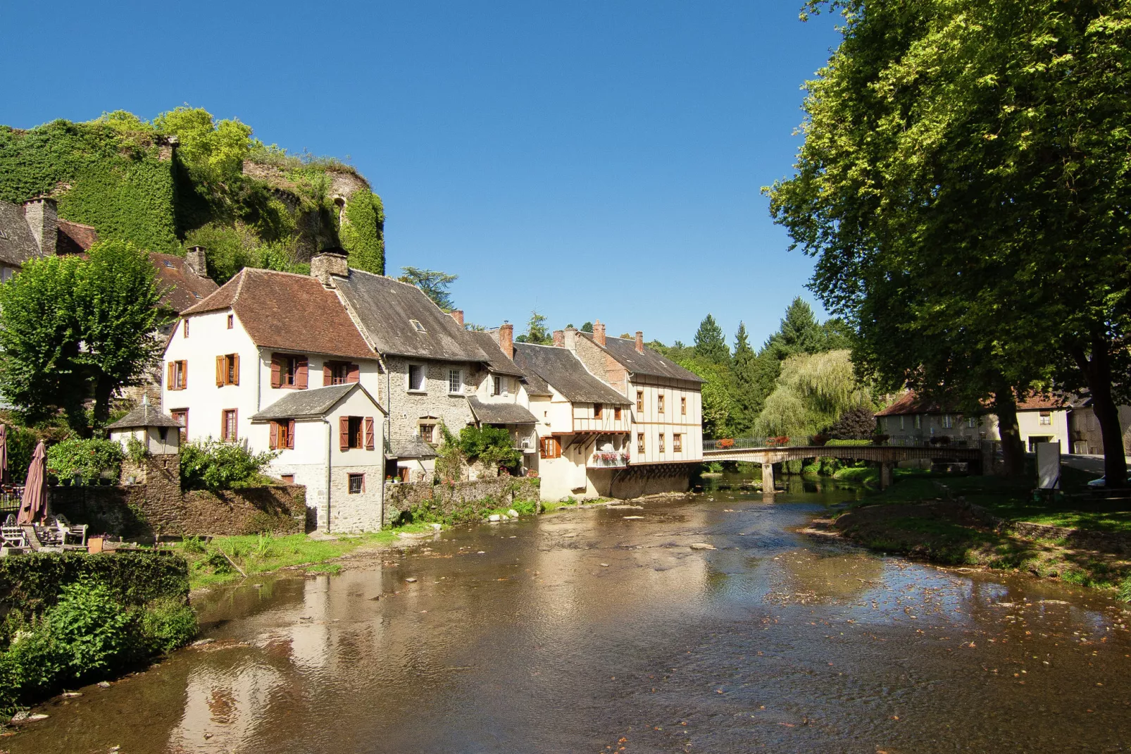 Las Gouttas-Zones été à 5 km