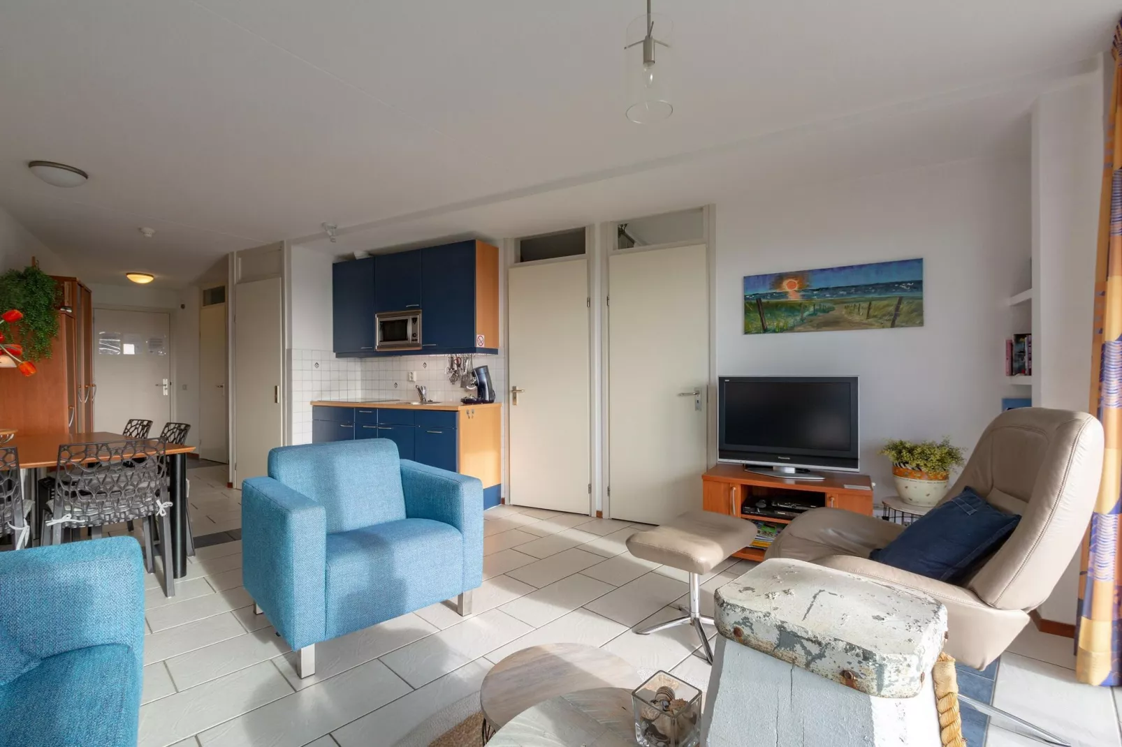 Wijde Blick 205-Living room