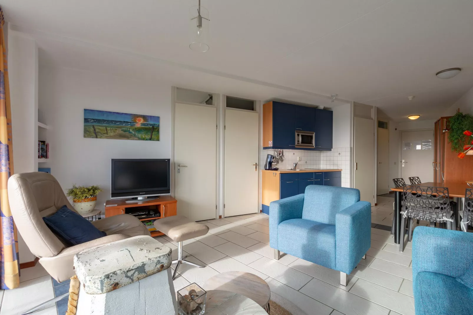 Wijde Blick 205-Living room