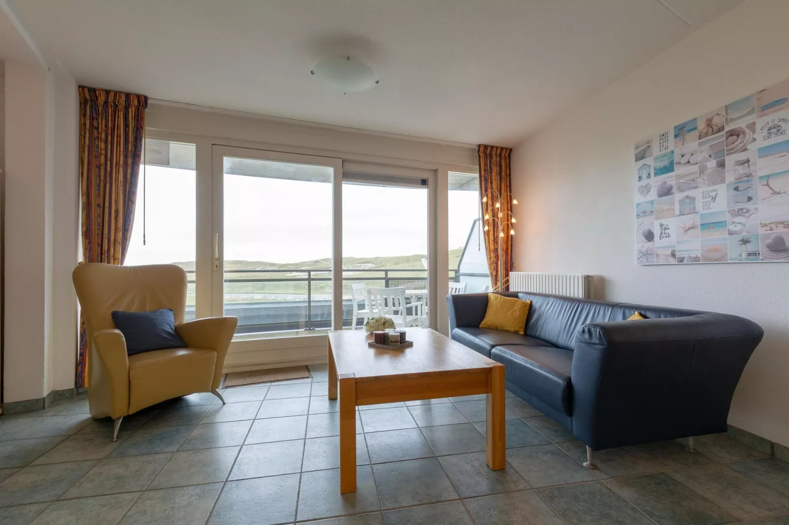 Wijde Blick 206-Living room
