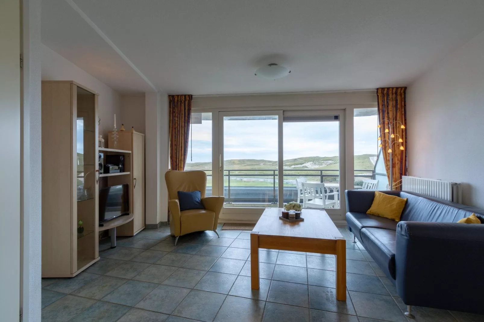 Wijde Blick 206-Living room