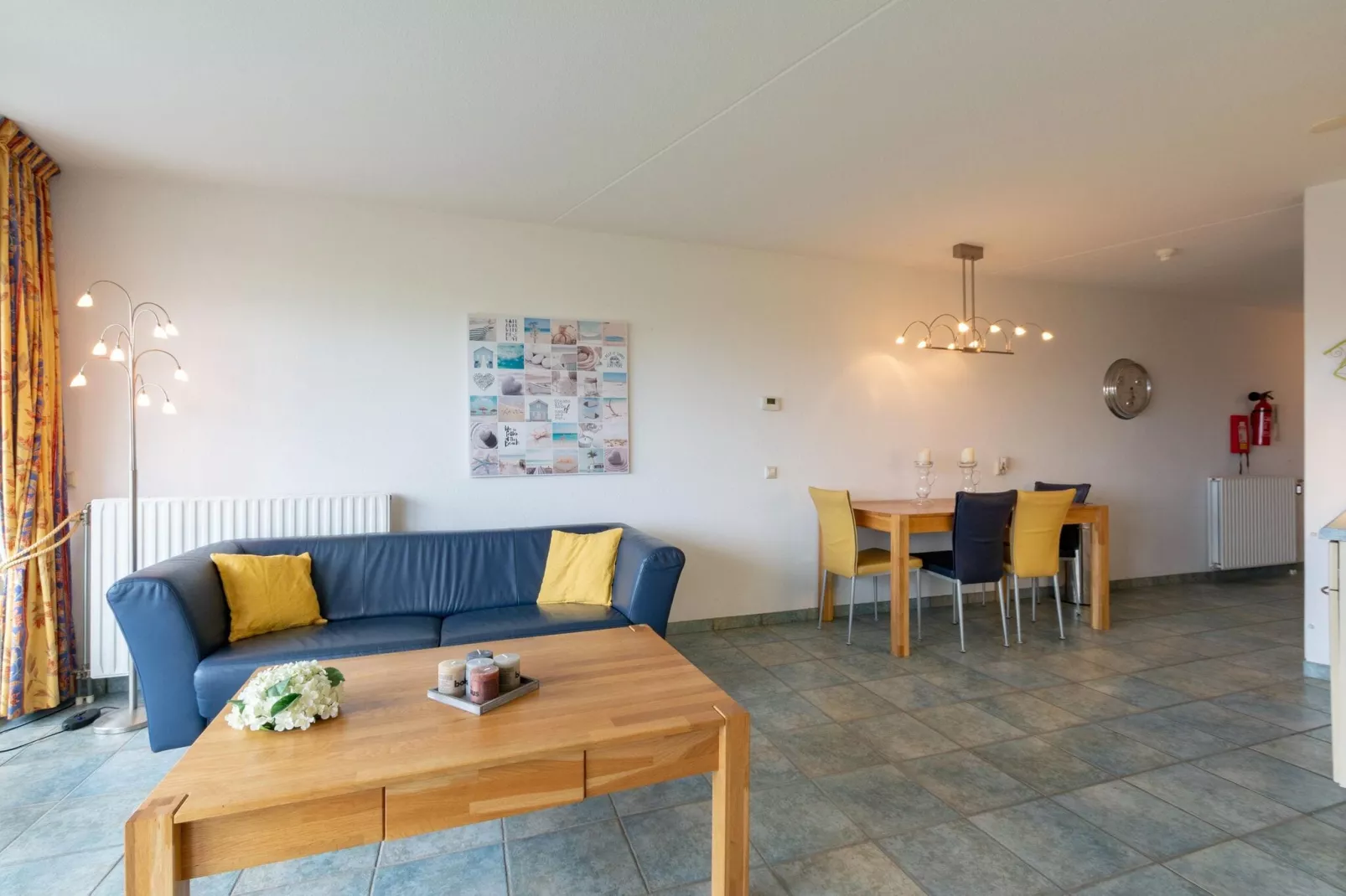 Wijde Blick 206-Living room