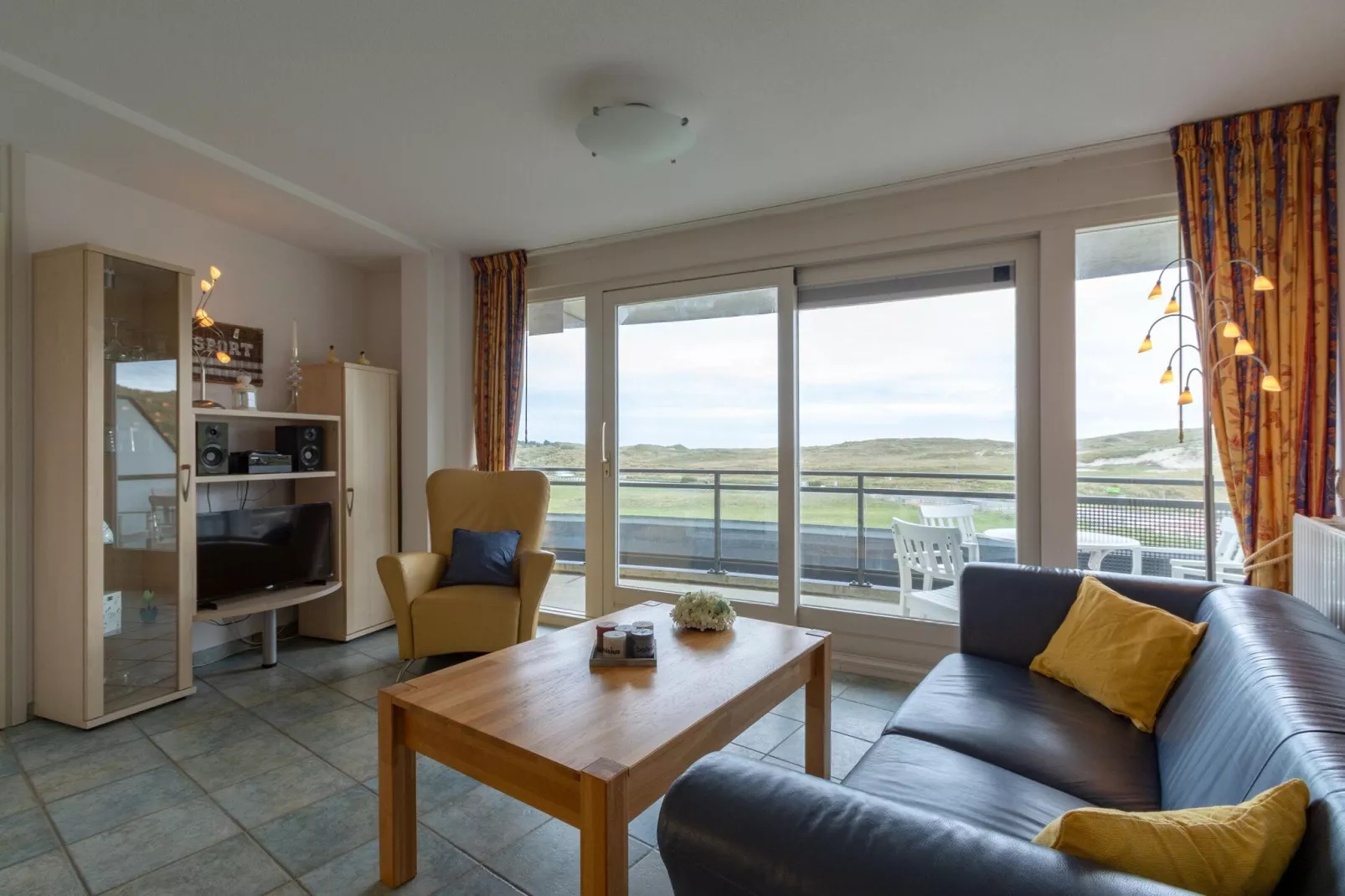 Wijde Blick 206-Living room