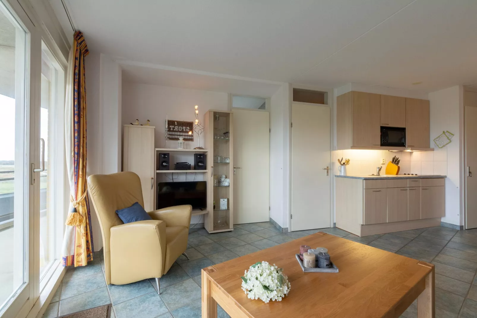Wijde Blick 206-Living room