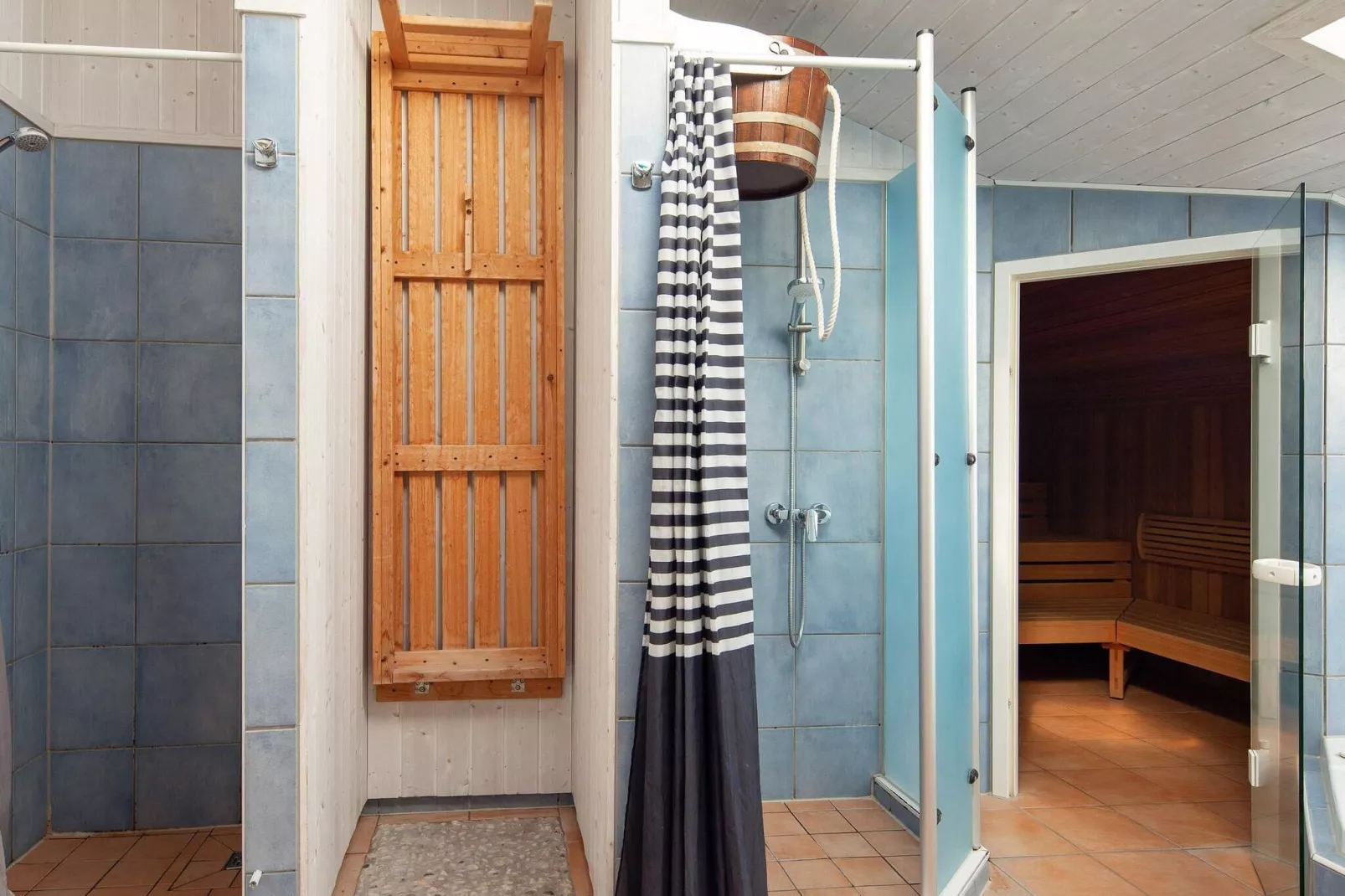 VENUS 155, WELLNESS-Indoor