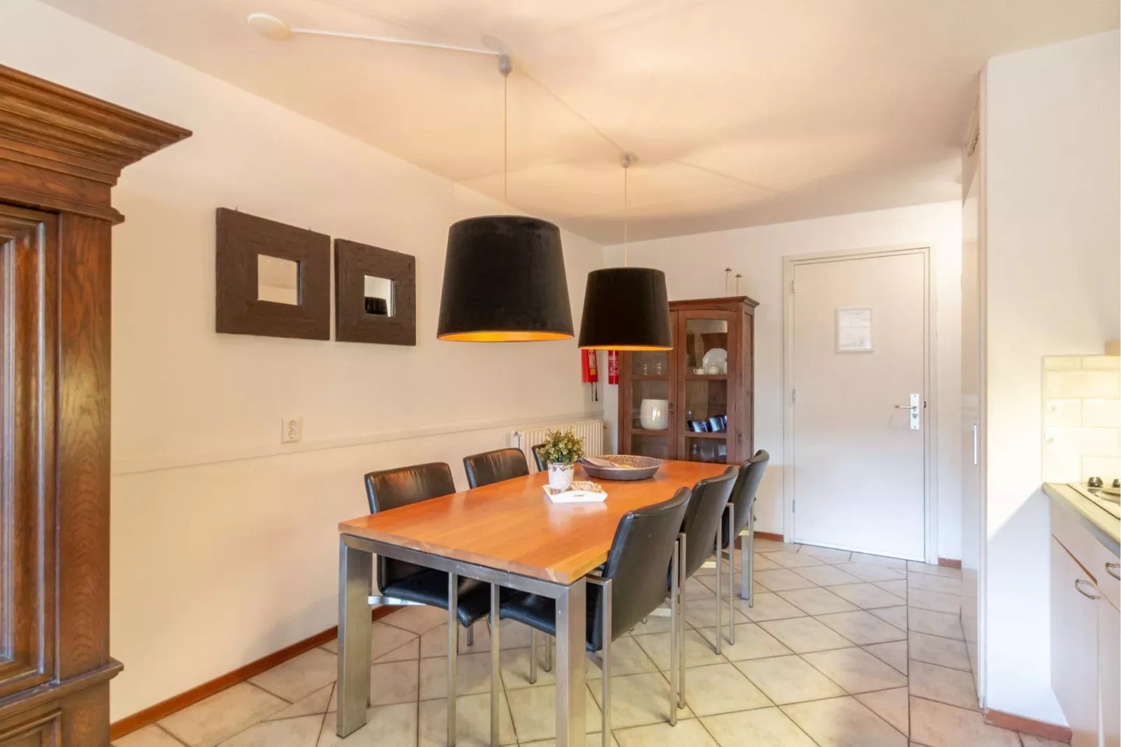 Wijde Blick 210-Dining room