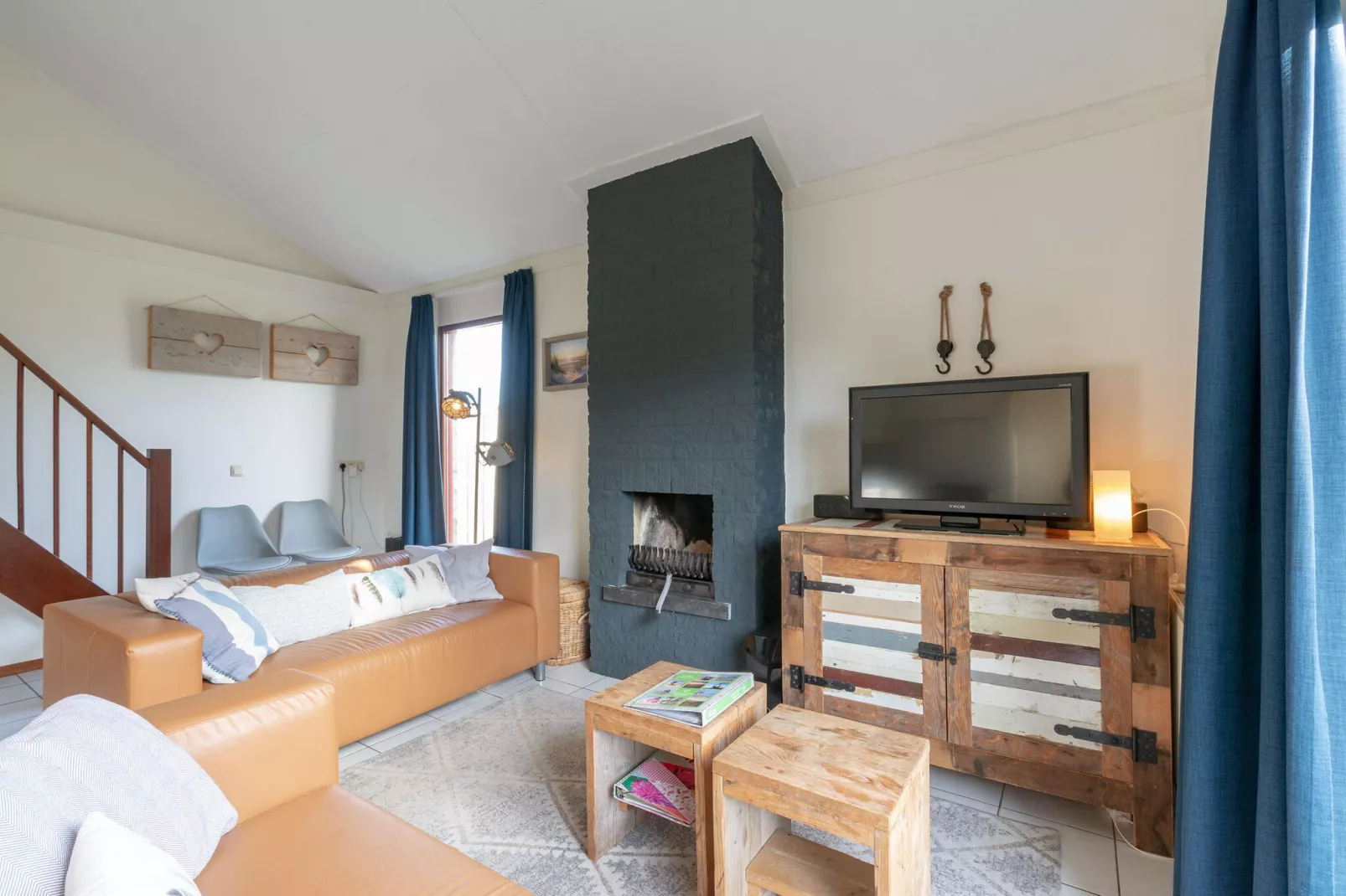 Yperhof 66-Living room