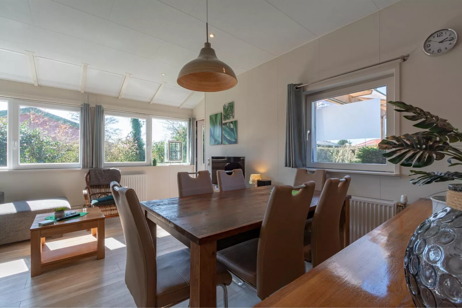Zeewaard 33-Dining room