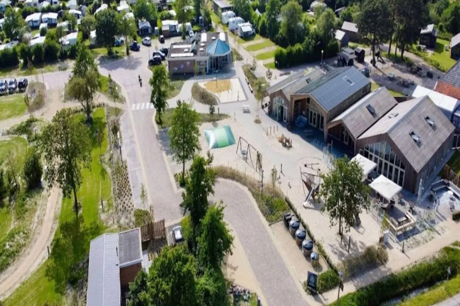 Zeewaard 33-Areas summer 1km