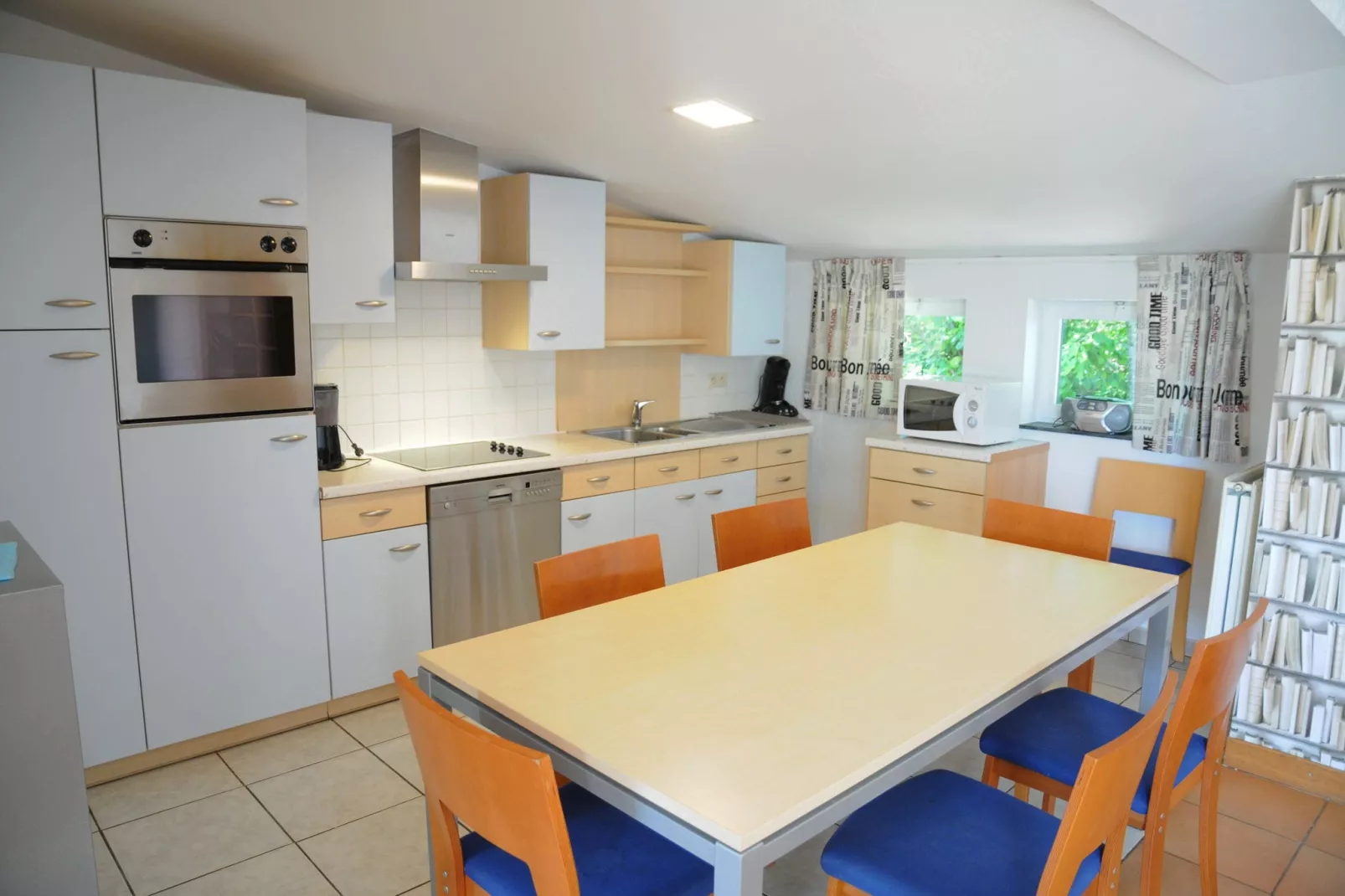 Le Cerf Volant-Kitchen