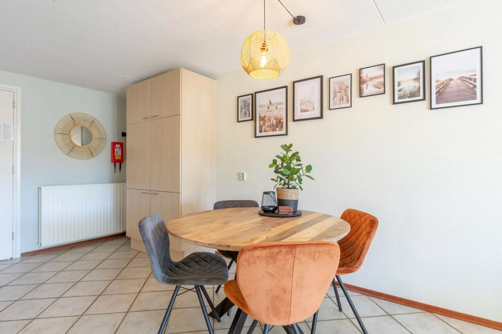 Wijde Blick 309-Dining room