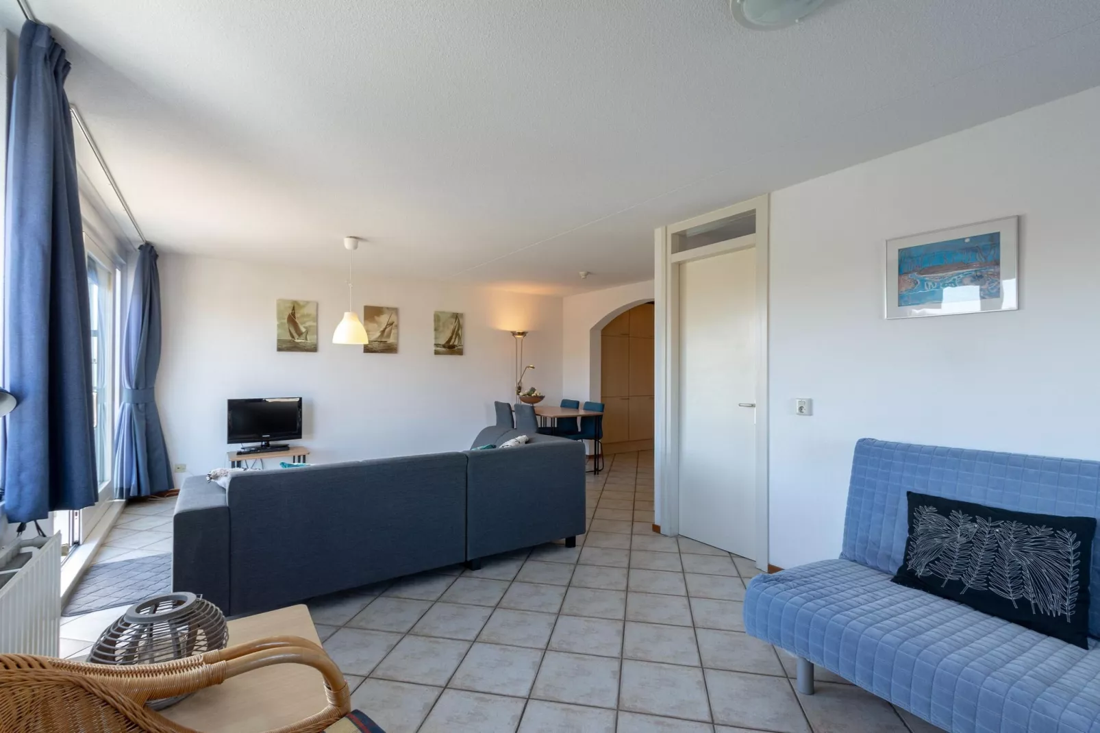 Wijde Blick 311-Living room