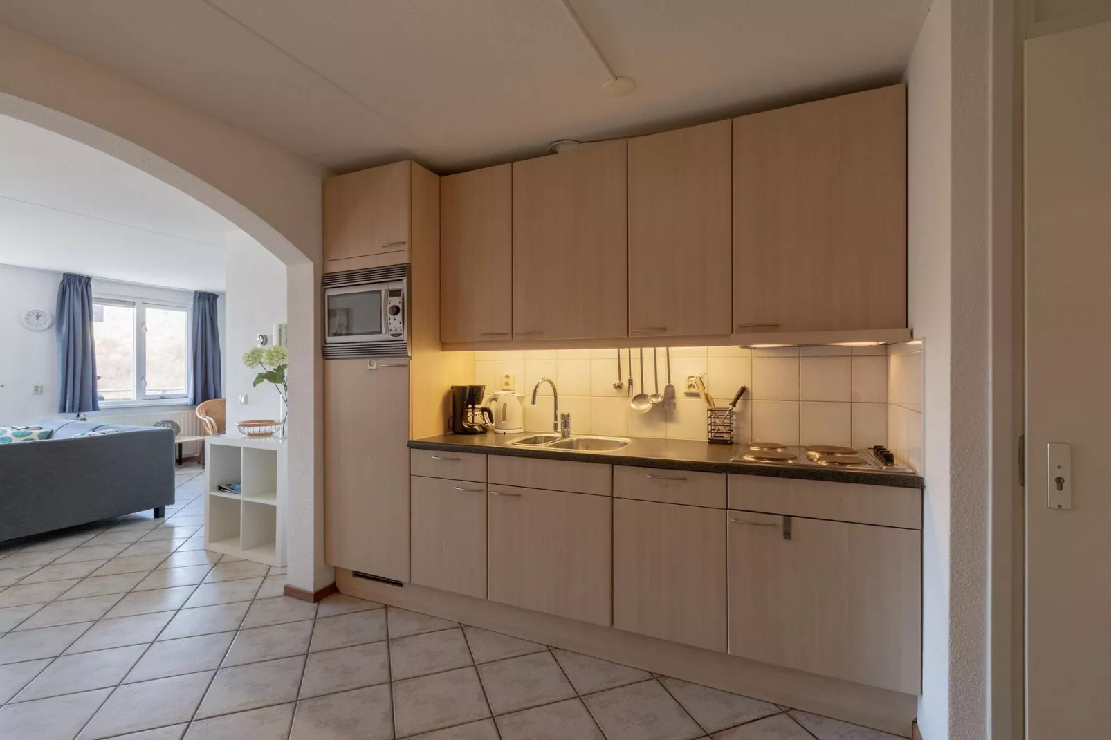 Wijde Blick 311-Kitchen