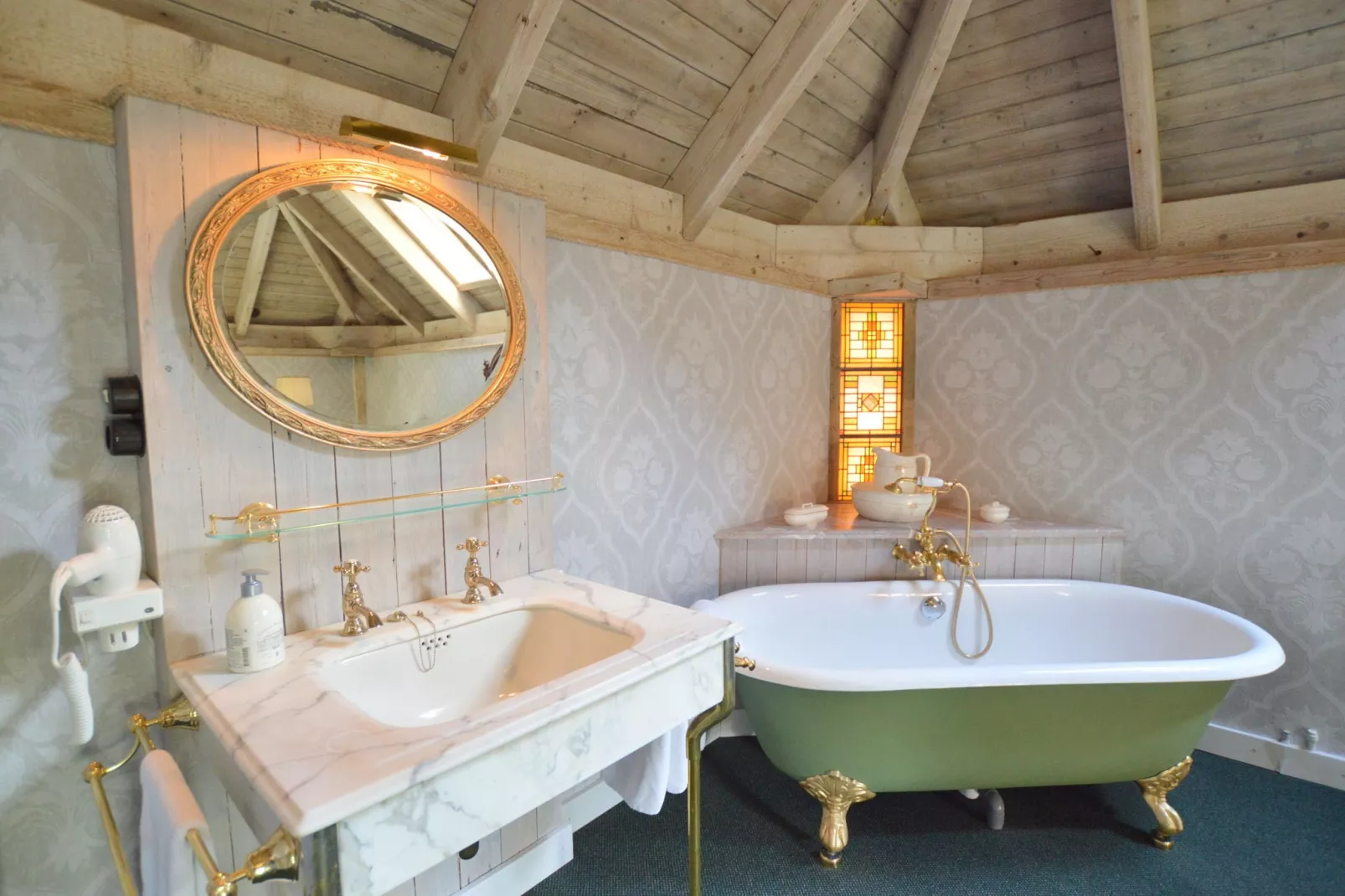 Guesthouse The Old Cottage-Bathroom