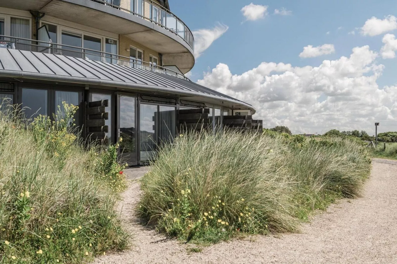 Duynsuites aan zee-Außenbereich Sommer