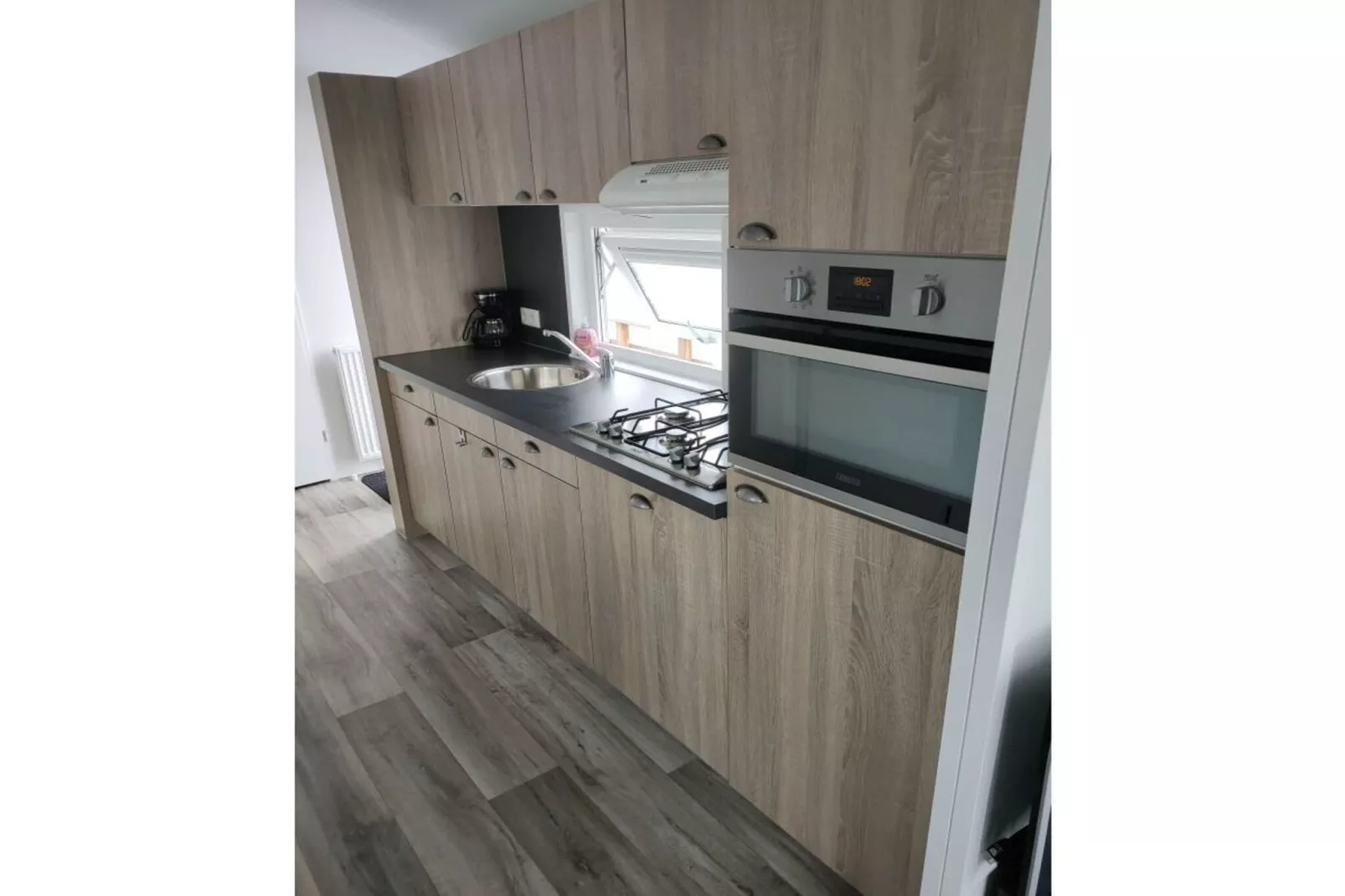 398583-Kitchen