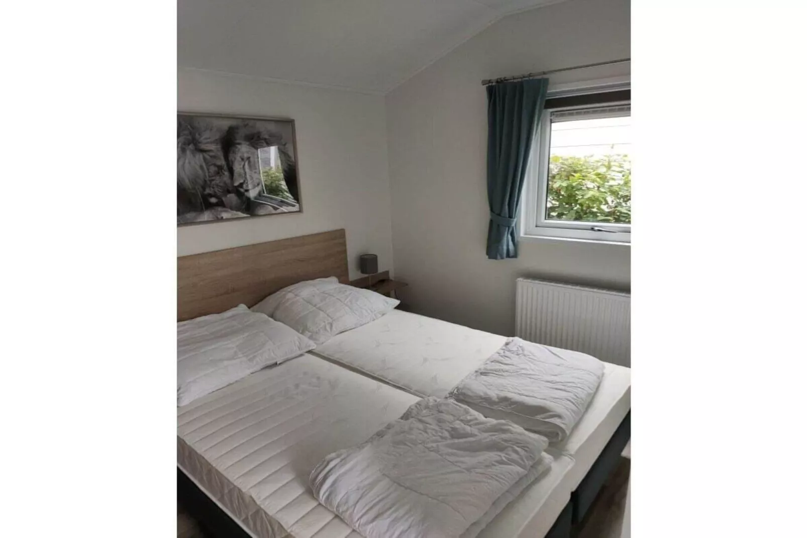 398583-Bedroom