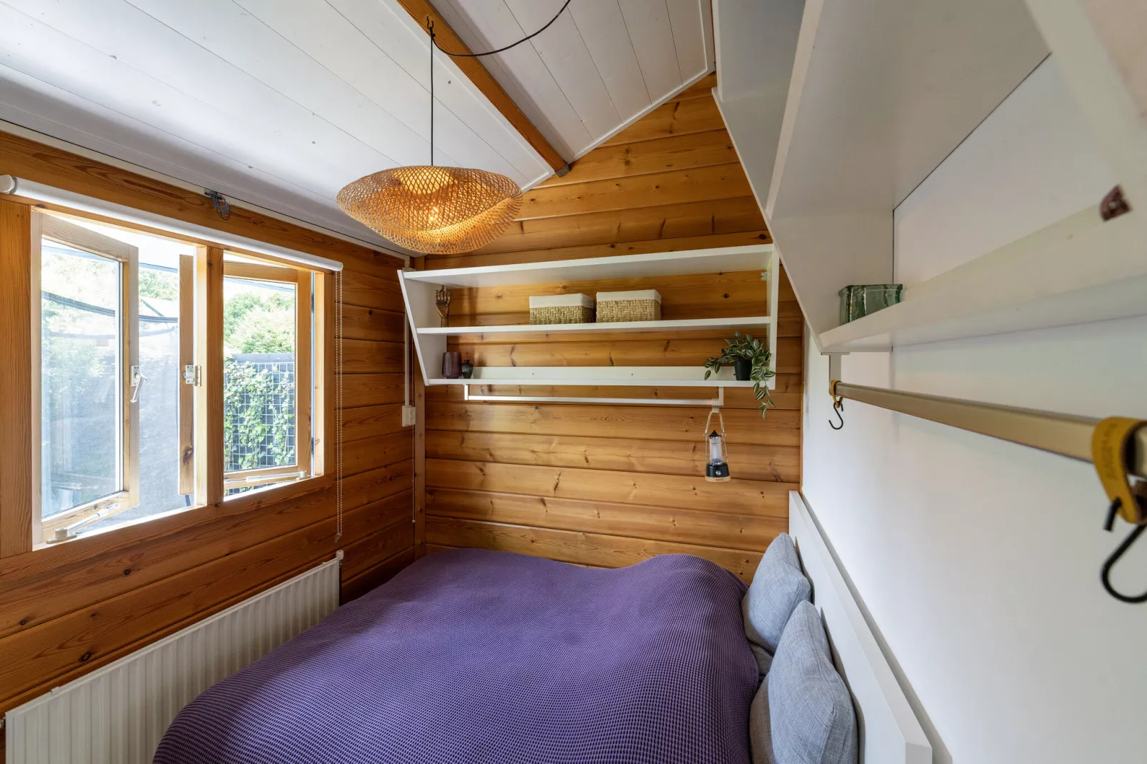 Shangri-La guesthouse-Bedroom