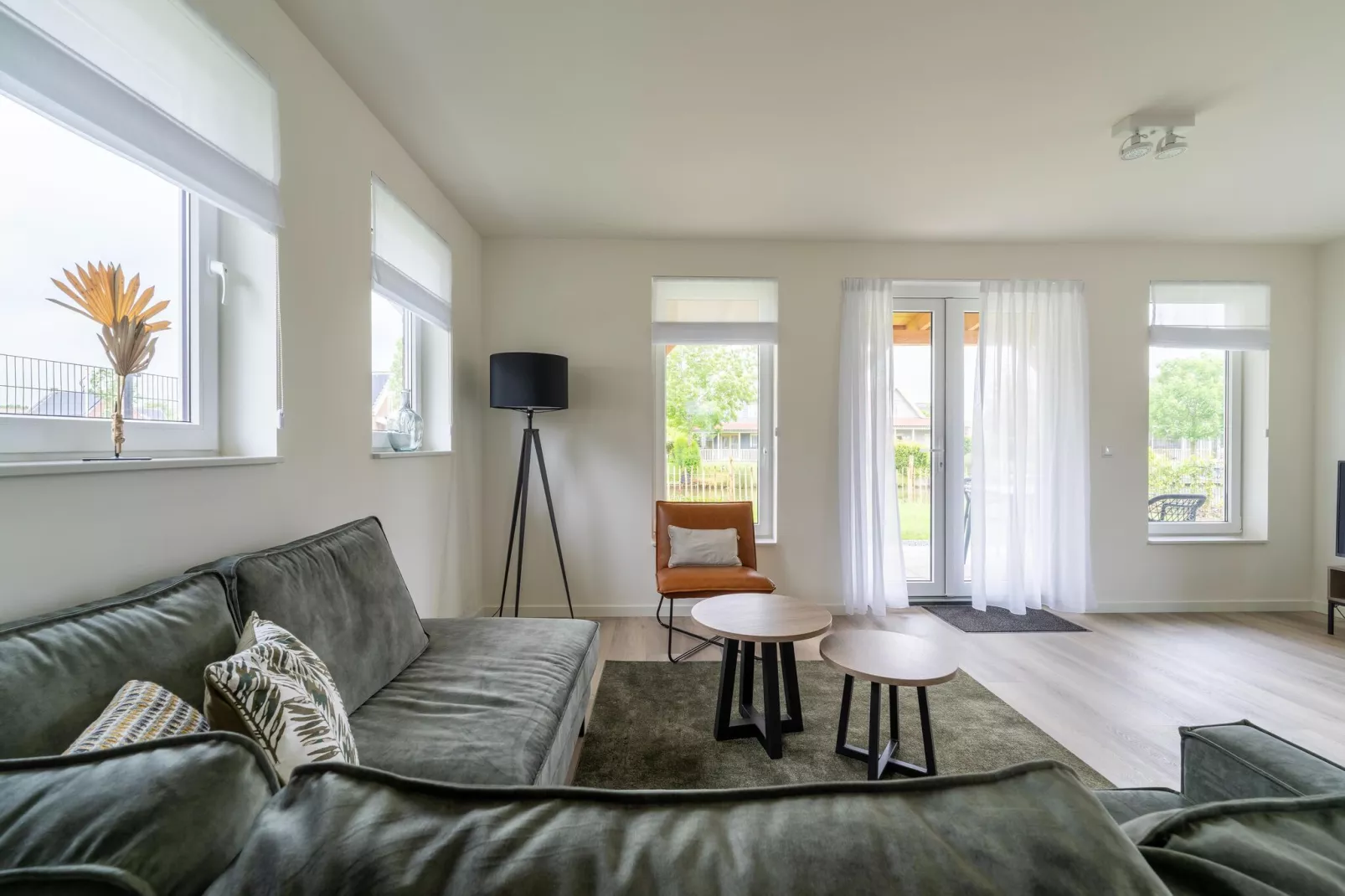 Strandloper 129-Living room