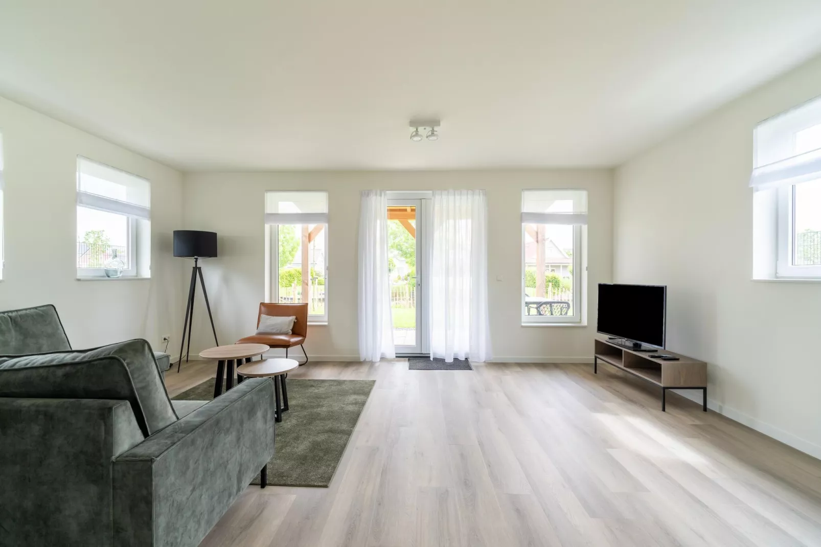 Strandloper 129-Living room