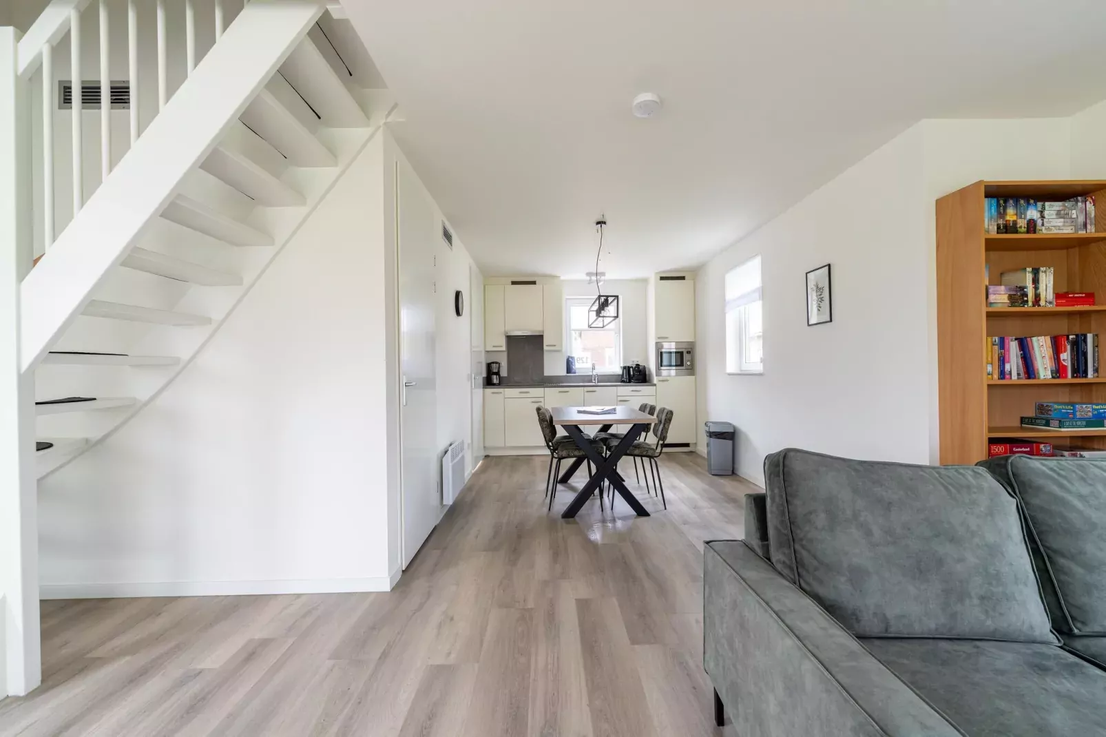 Strandloper 129-Living room