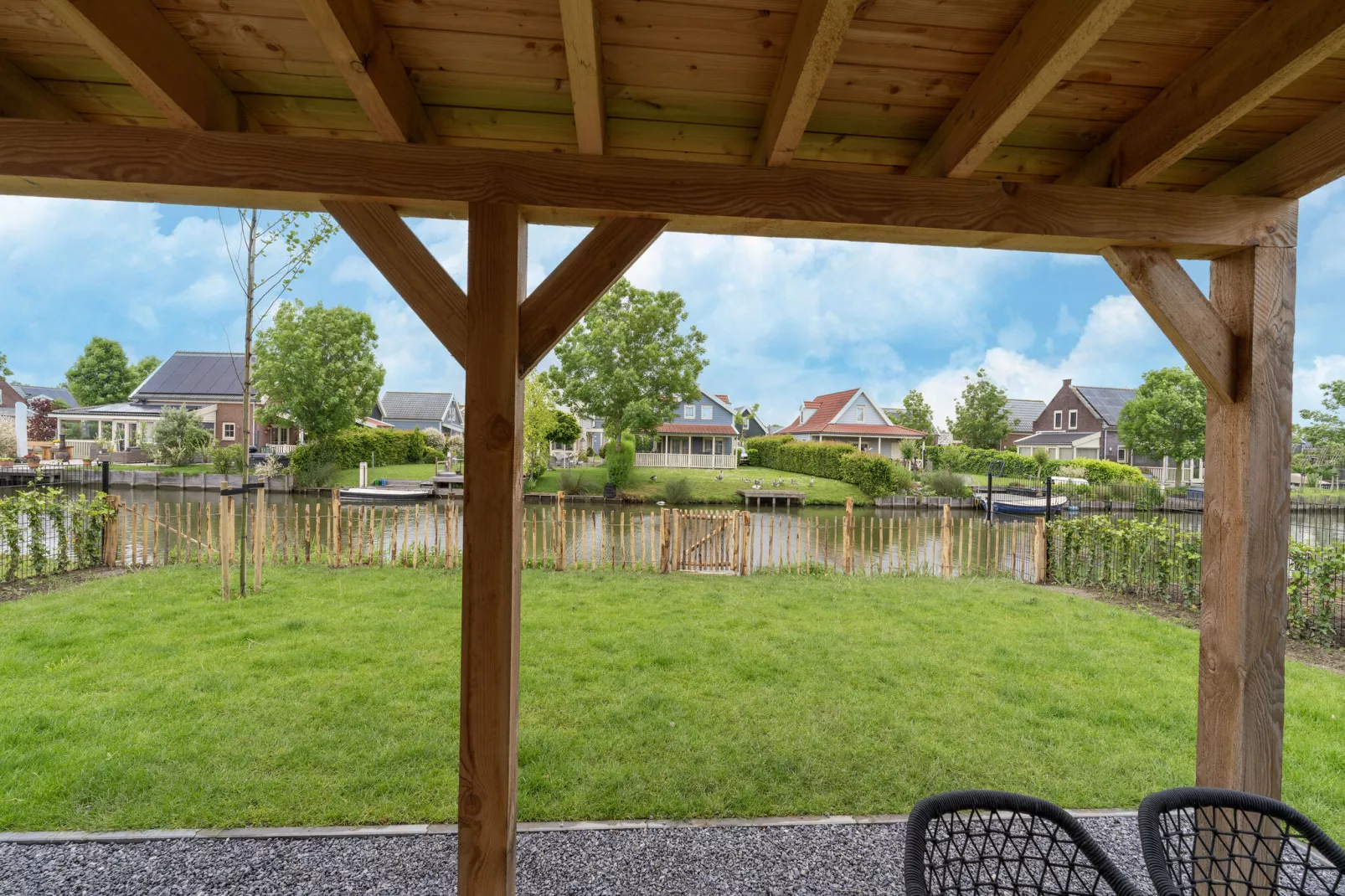 Strandloper 129-Gardens summer