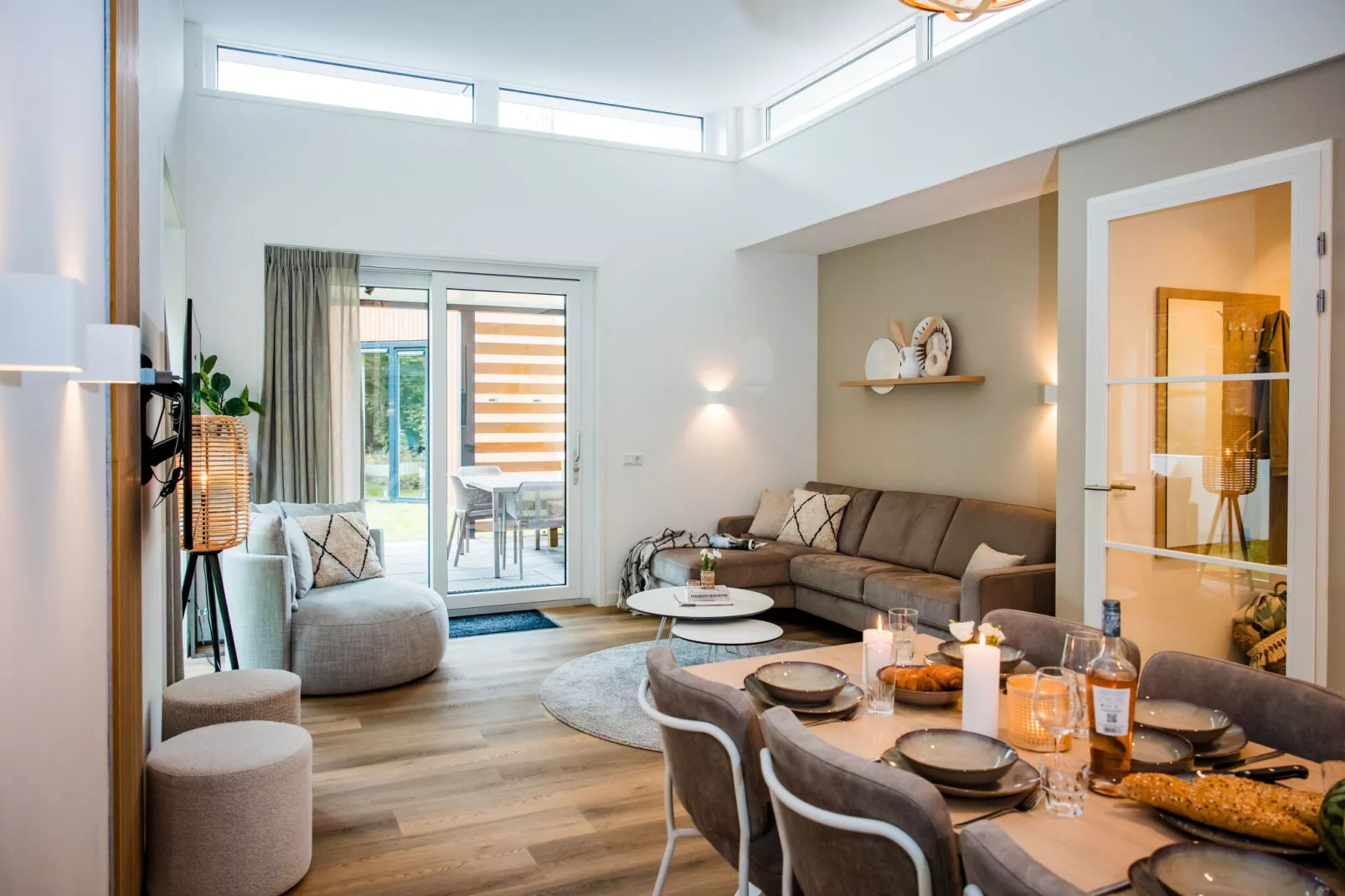 Steenpatrijs 17-06-Living room
