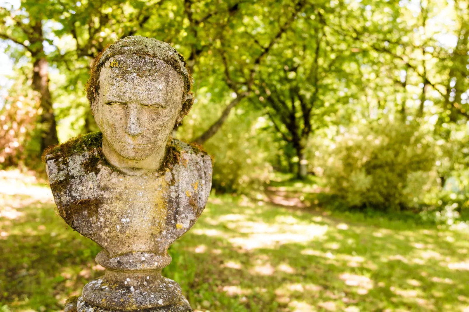 Le Tournant-Gardens summer