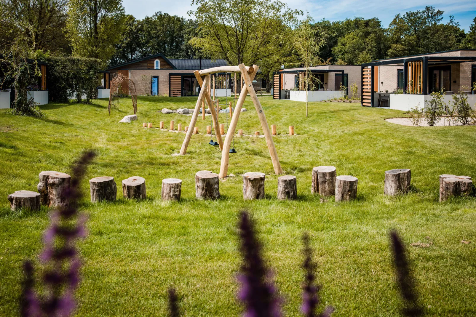 Dwergarend 17-21-Areas summer 1km