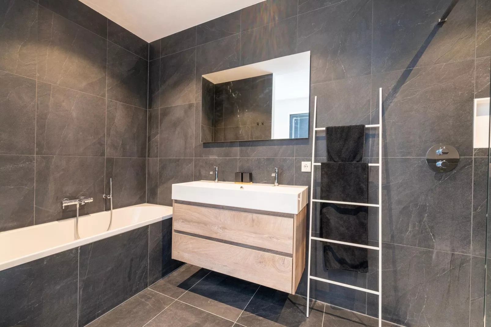 Watervilla Harderwold 577a-Bathroom
