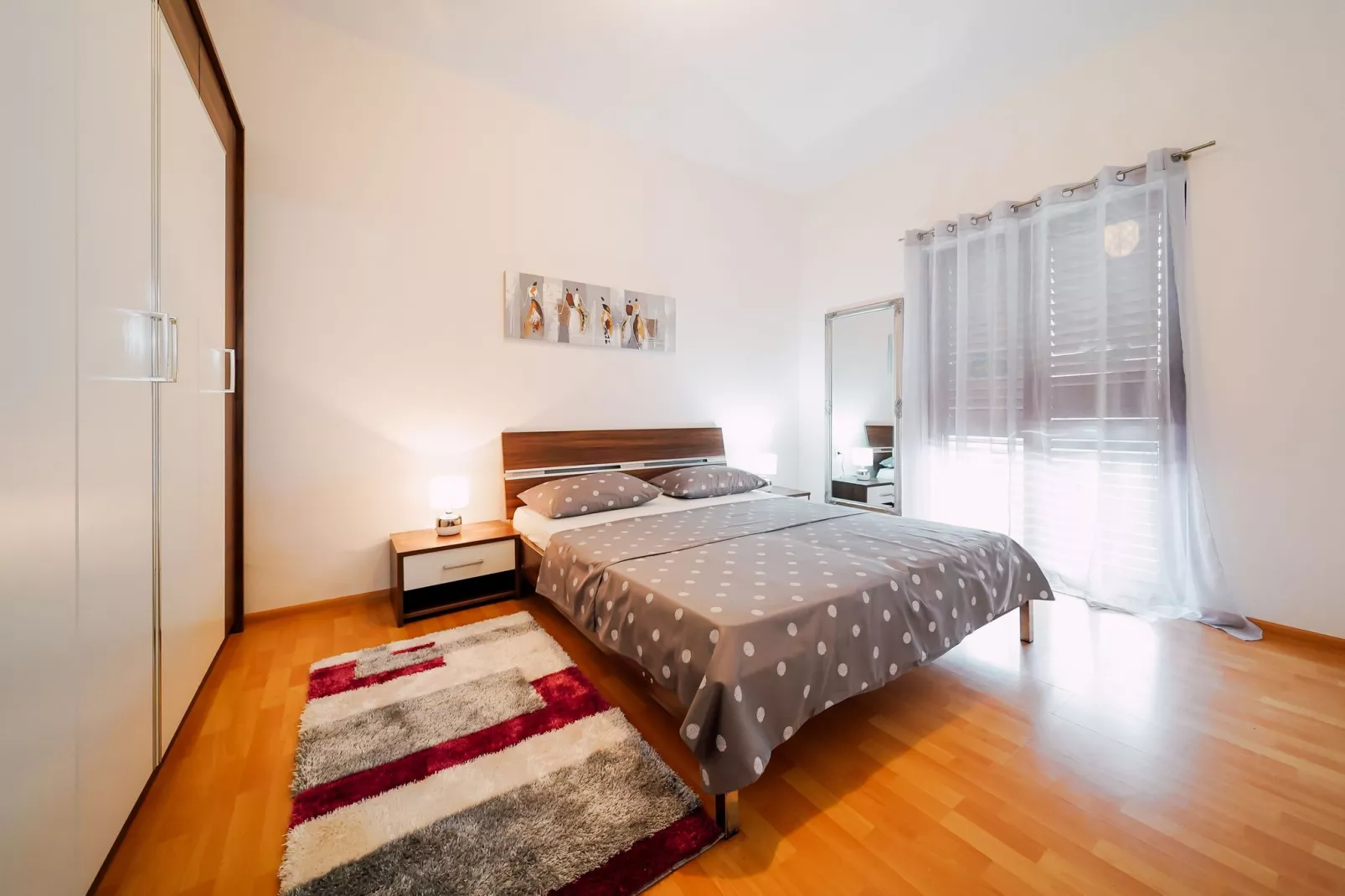 Meri-Bedroom