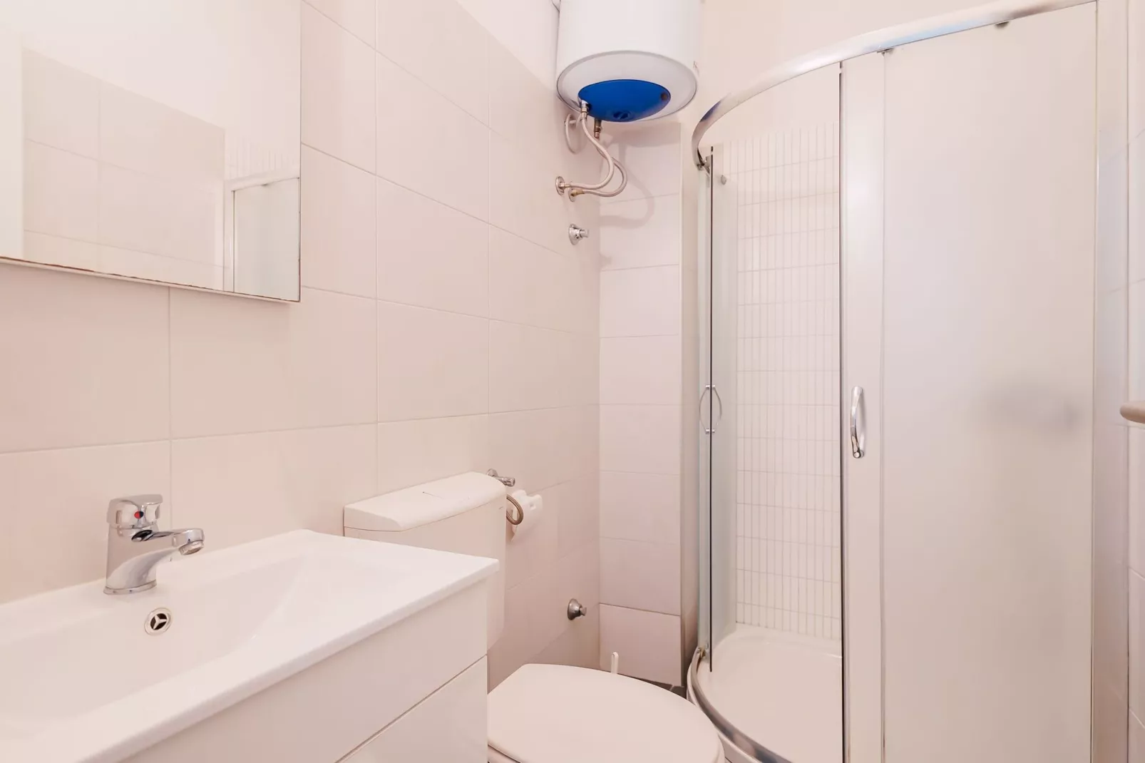 Meri-Bathroom