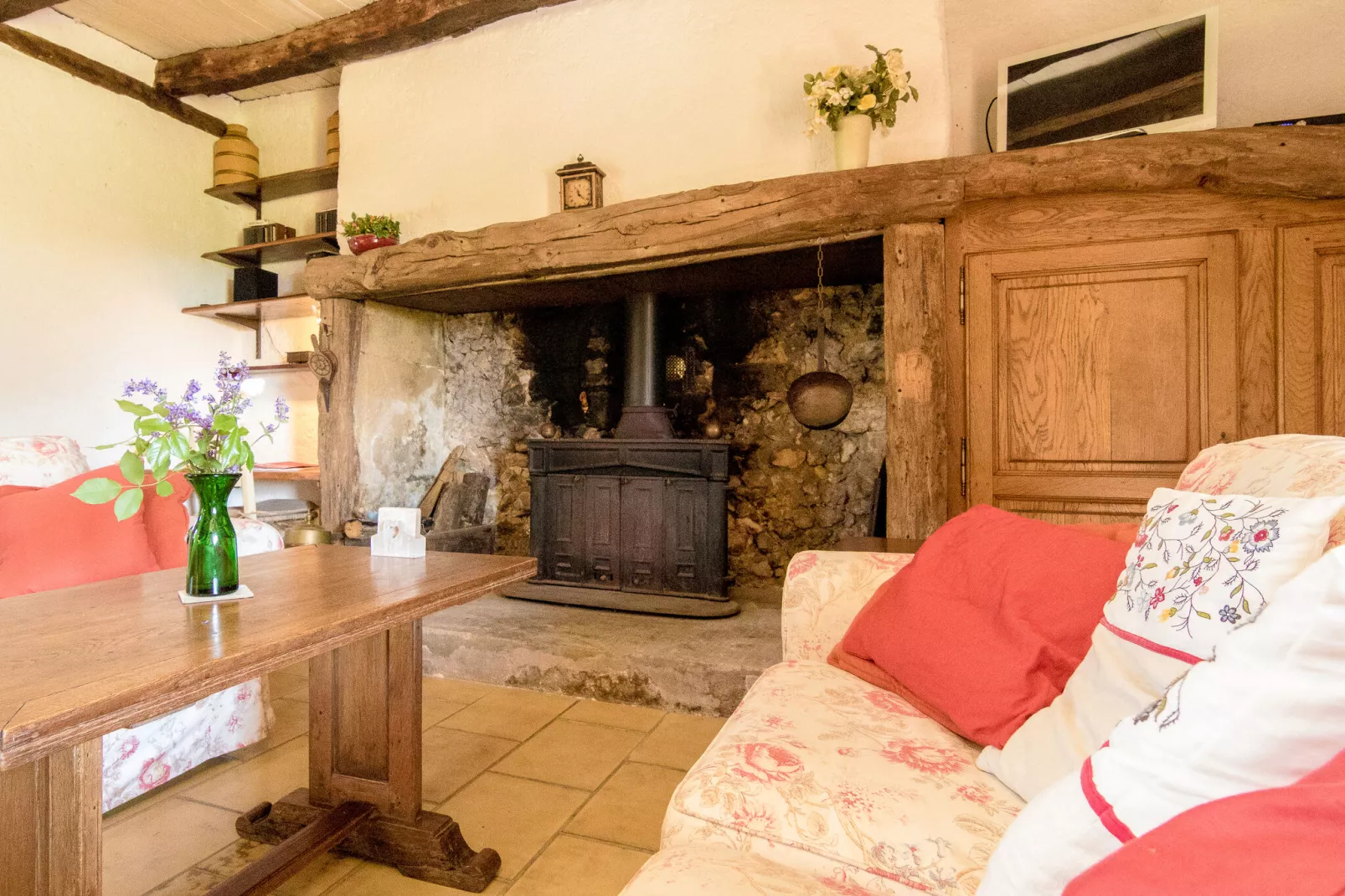 L'Hermite-Living room