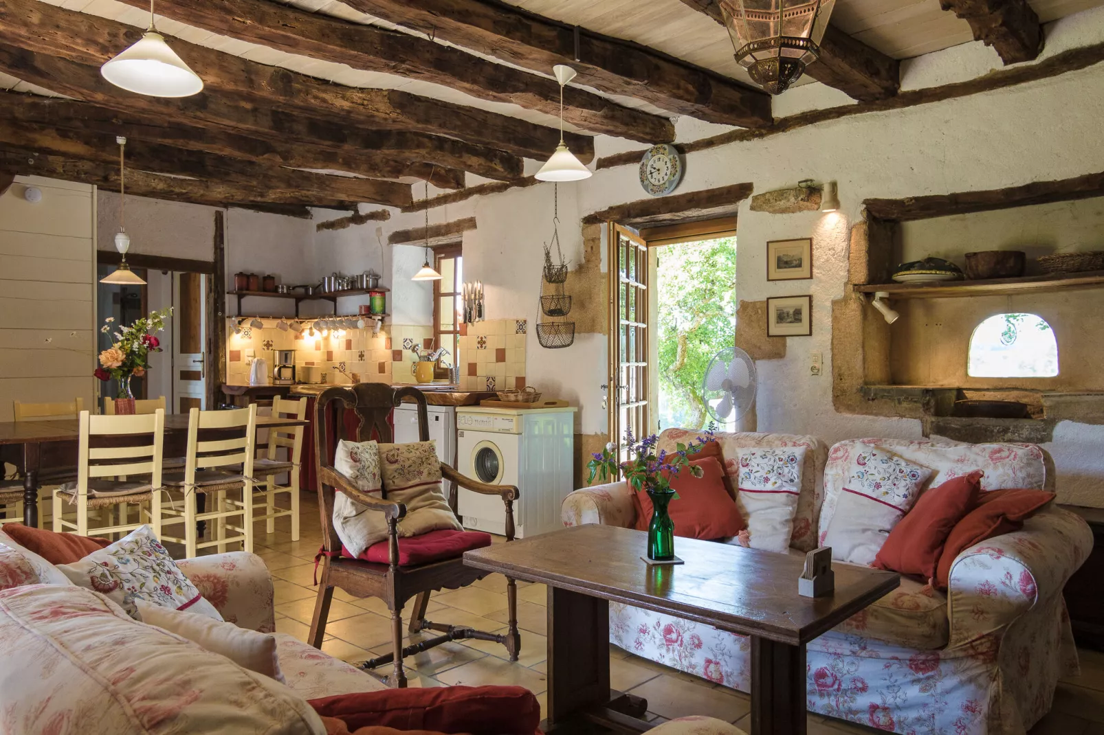 L'Hermite-Living room