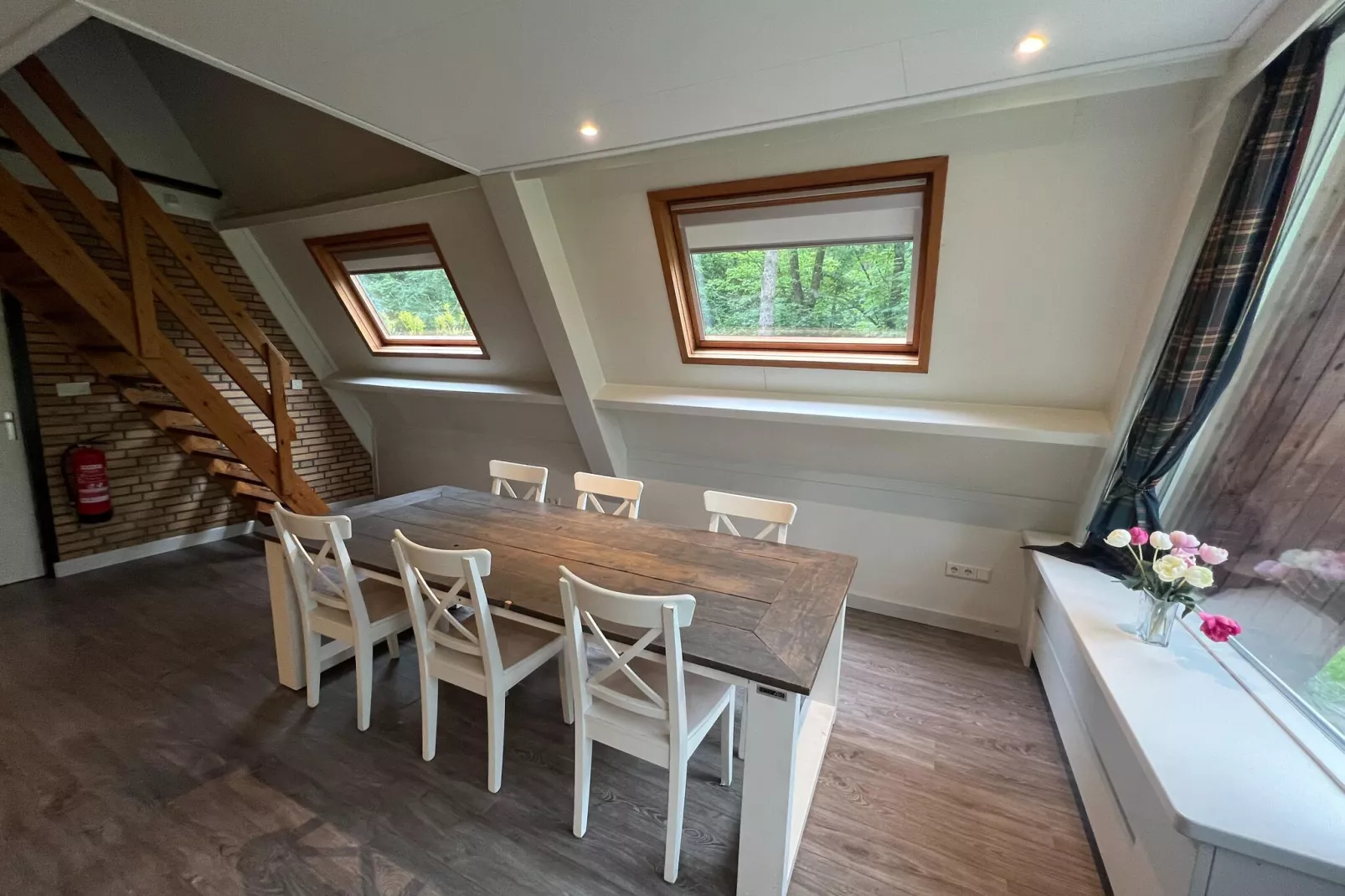 Vosseven 73 Maretak-Dining room