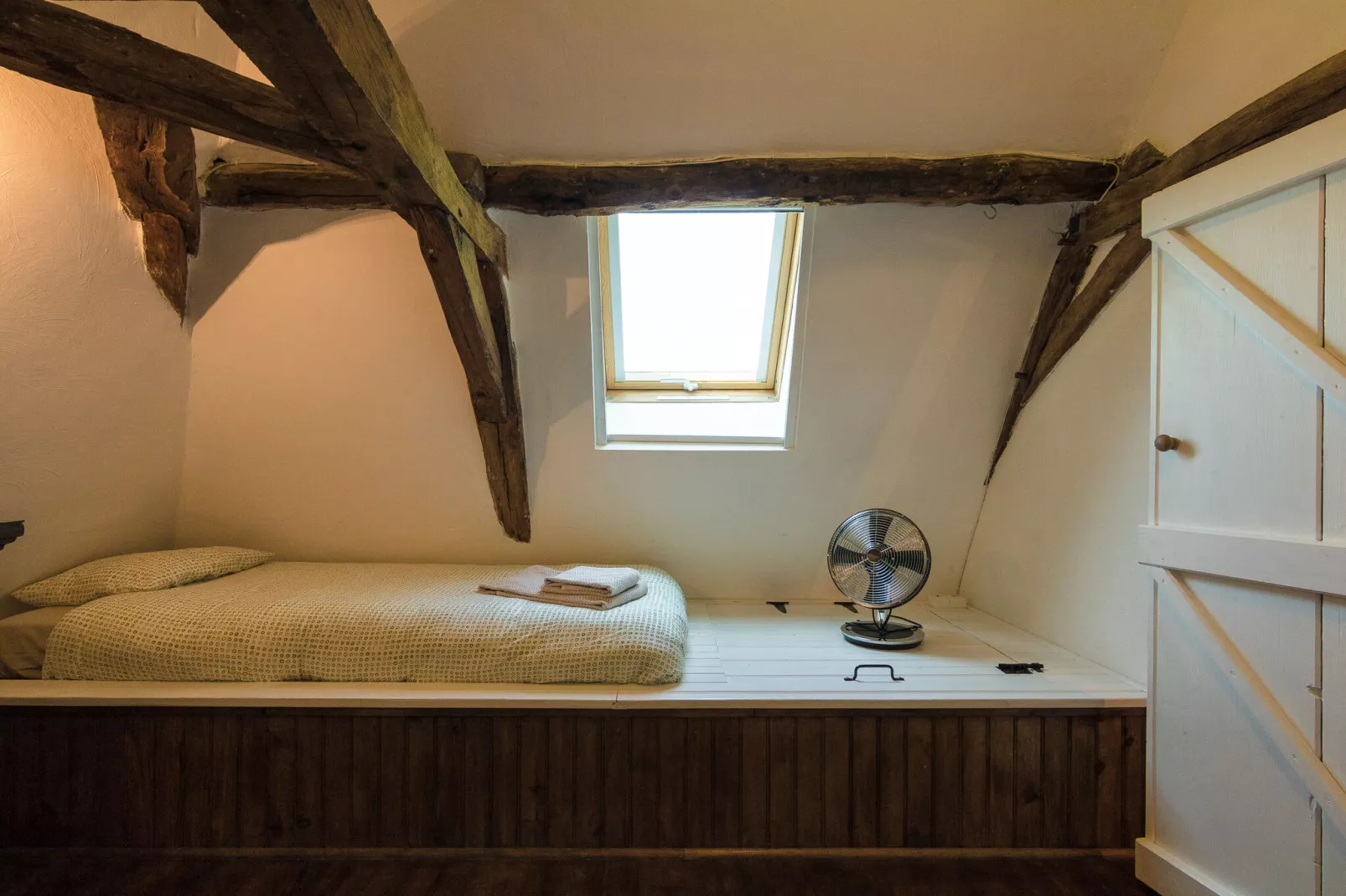 L'Hermite-Bedroom