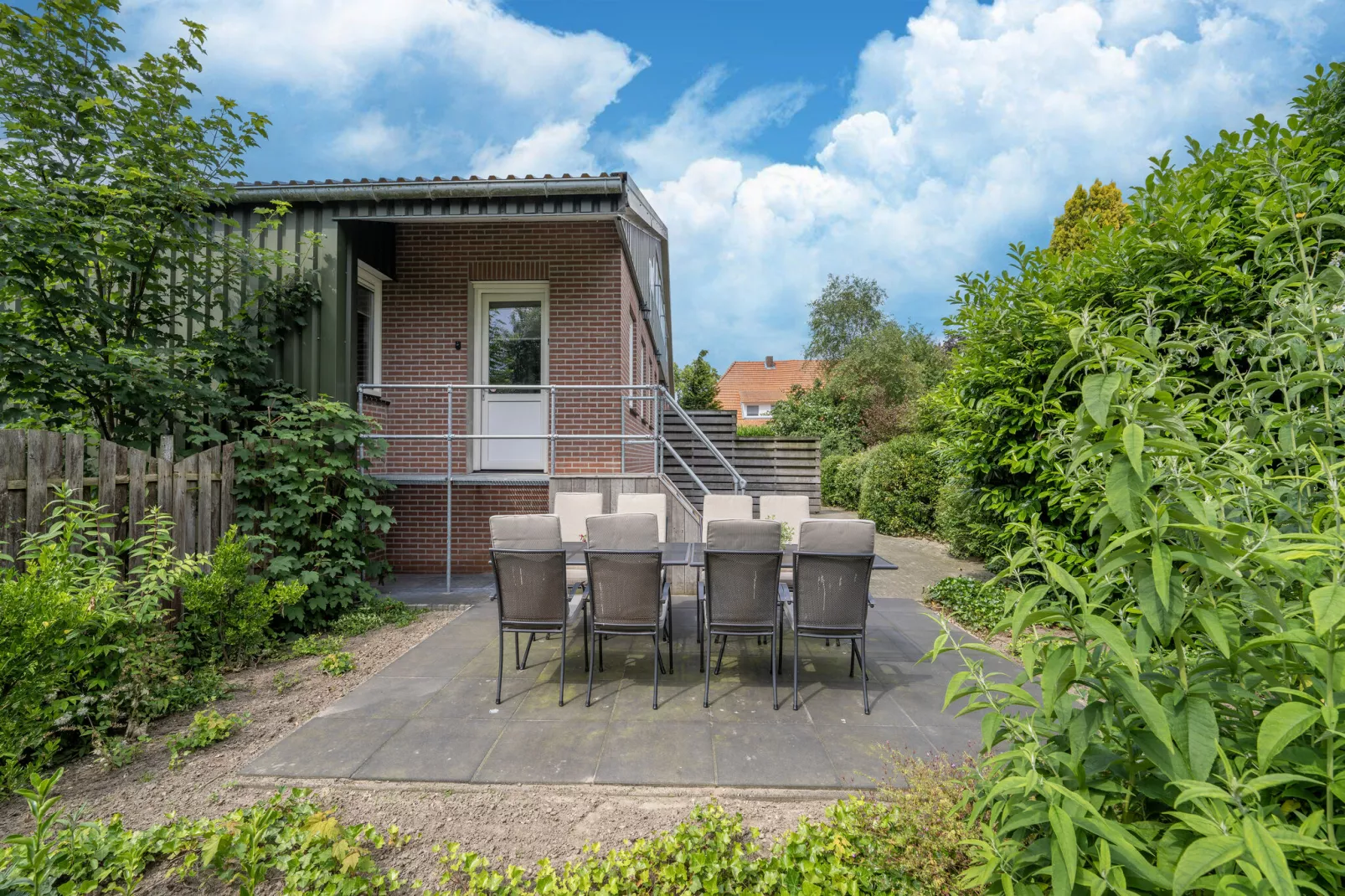 Erve Nijhuis-Exterior summer