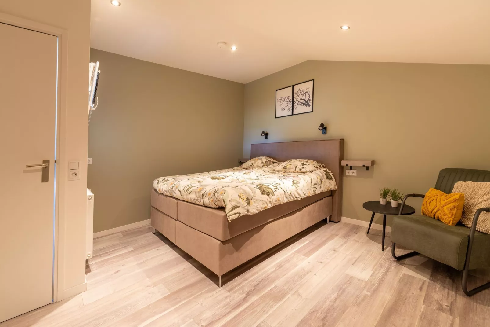 Erve Nijhuis-Bedroom