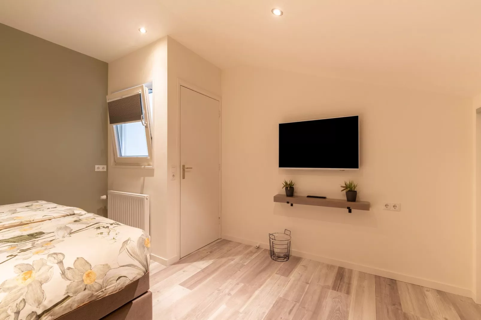 Erve Nijhuis-Bedroom
