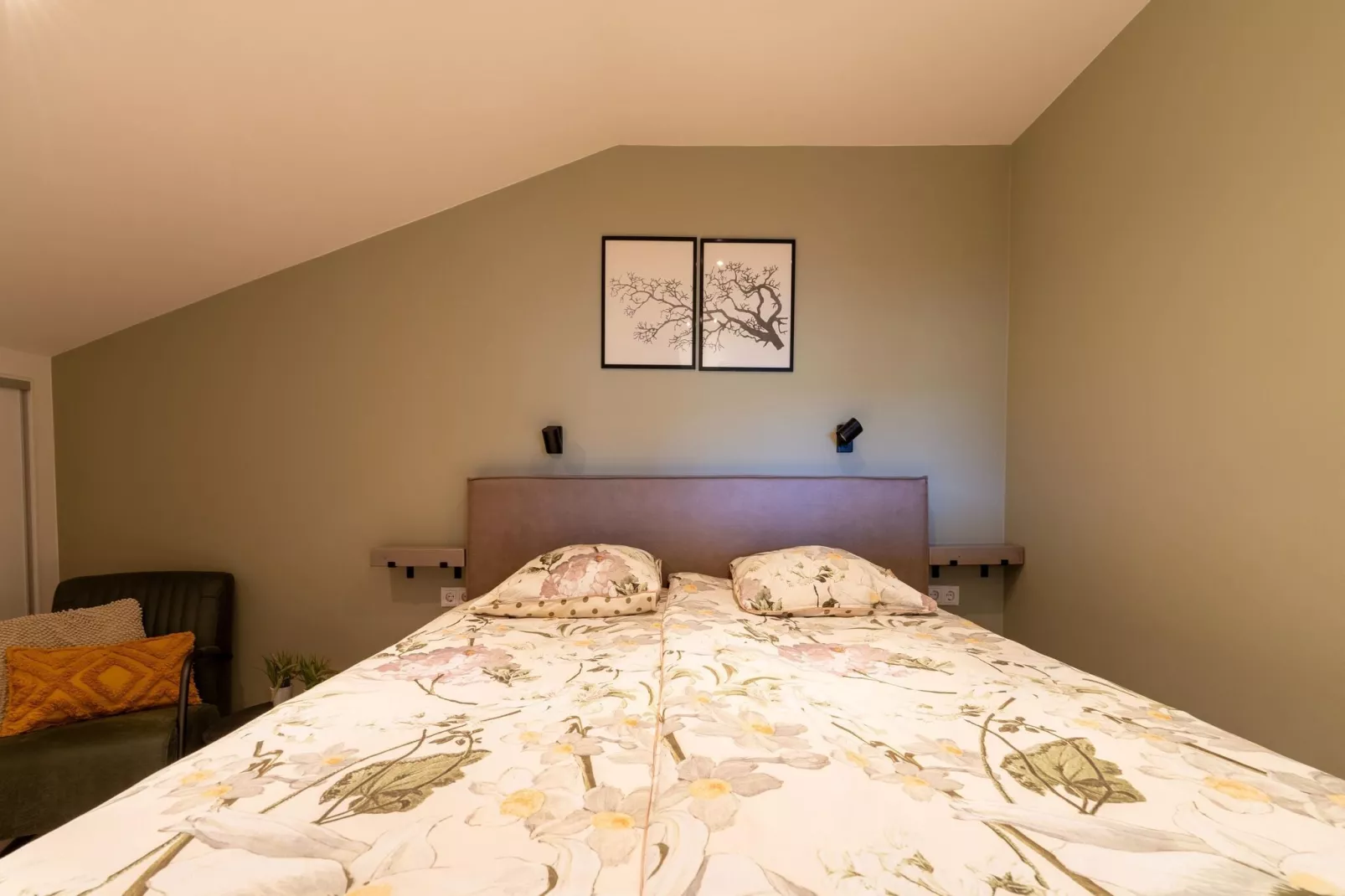 Erve Nijhuis-Bedroom