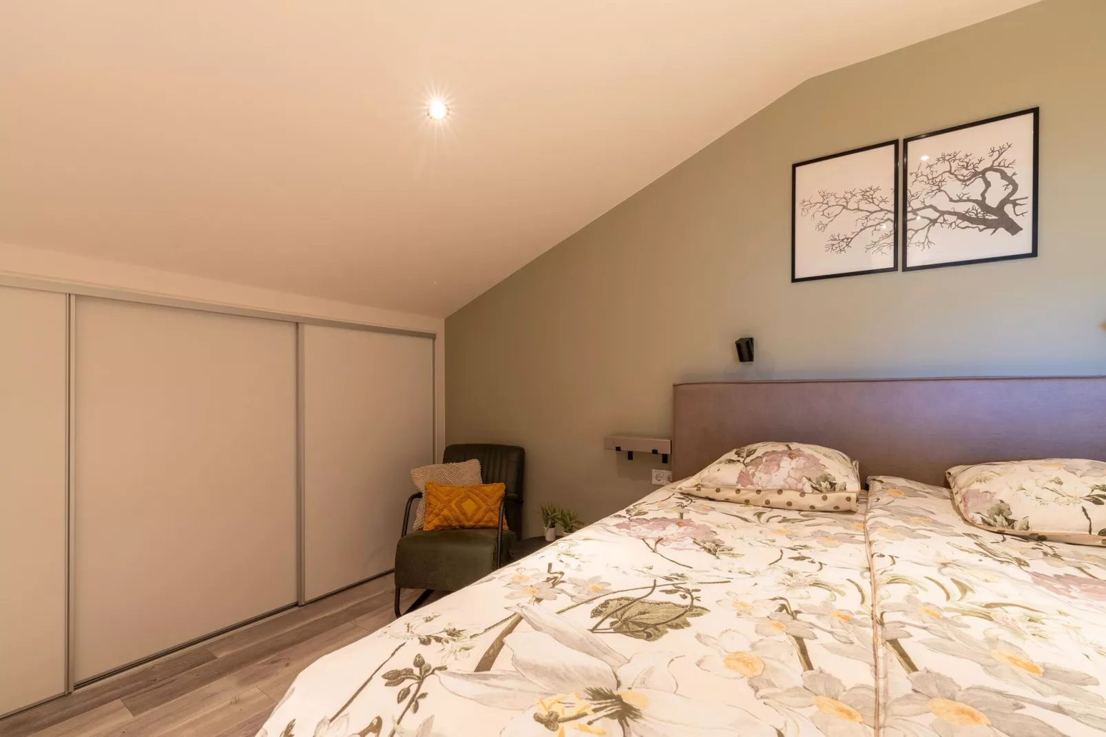 Erve Nijhuis-Bedroom