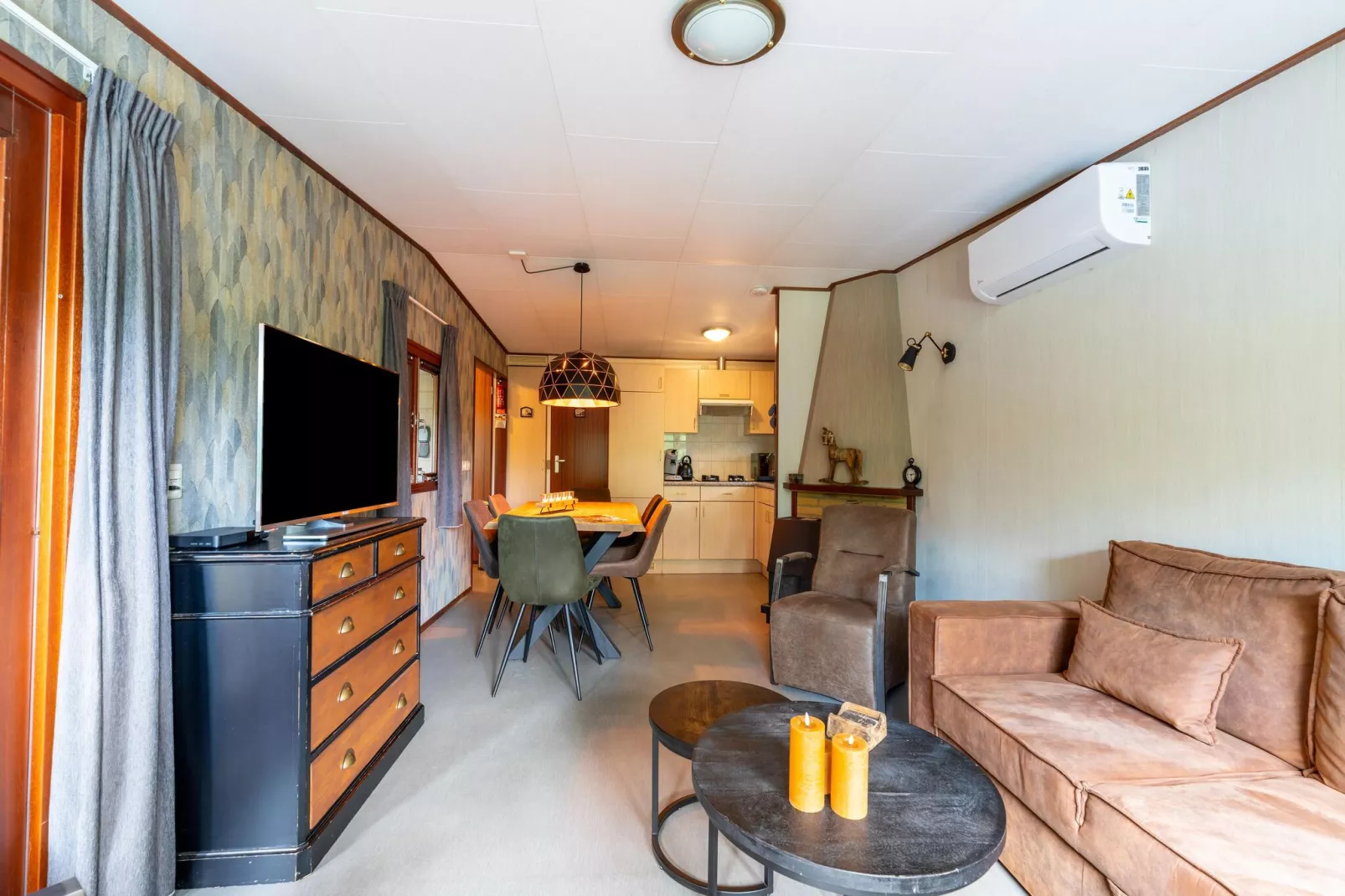 Huisje 37-Living room