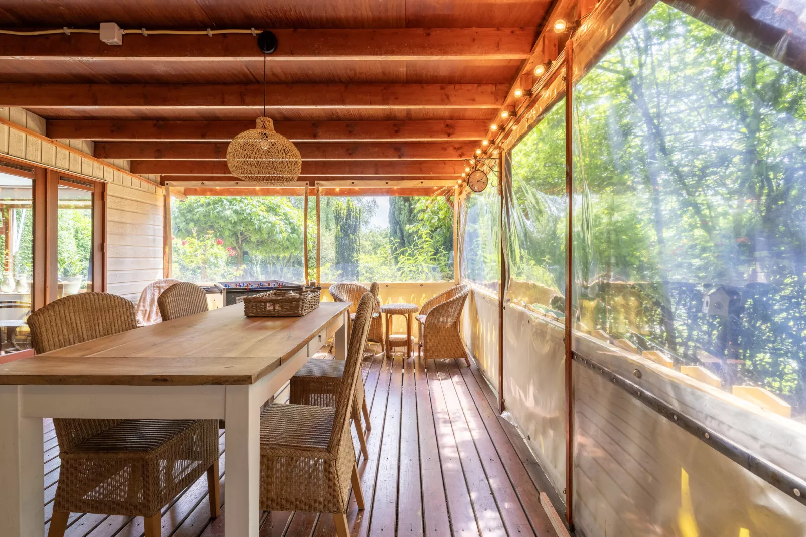 Huisje 37-Dining room