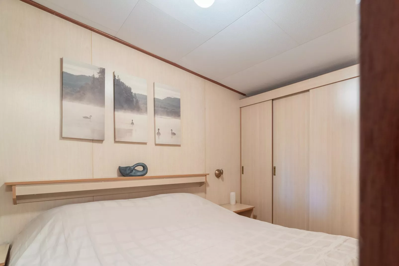 Huisje 37-Bedroom